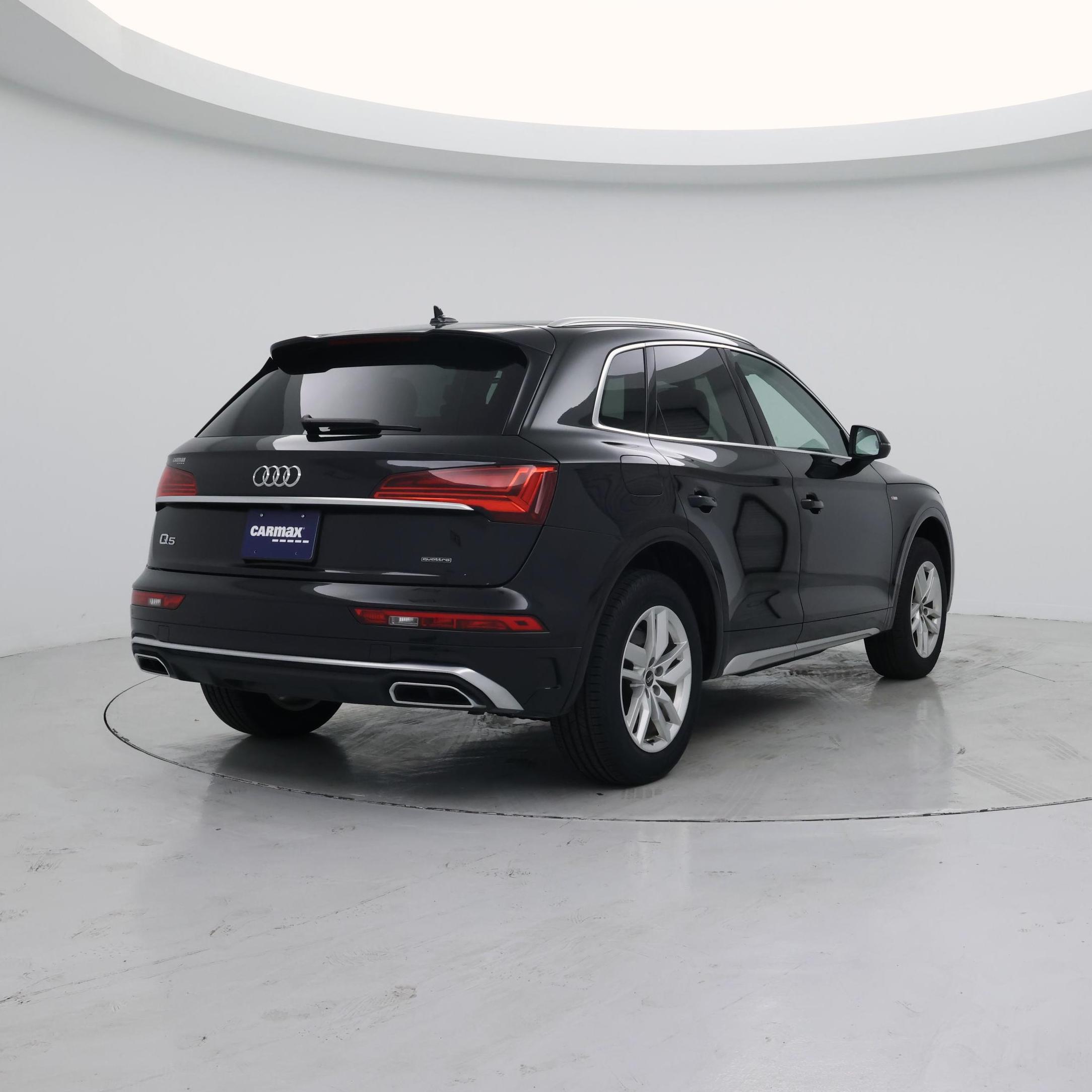 Thumbnail: 2023 Audi Q5 - 8