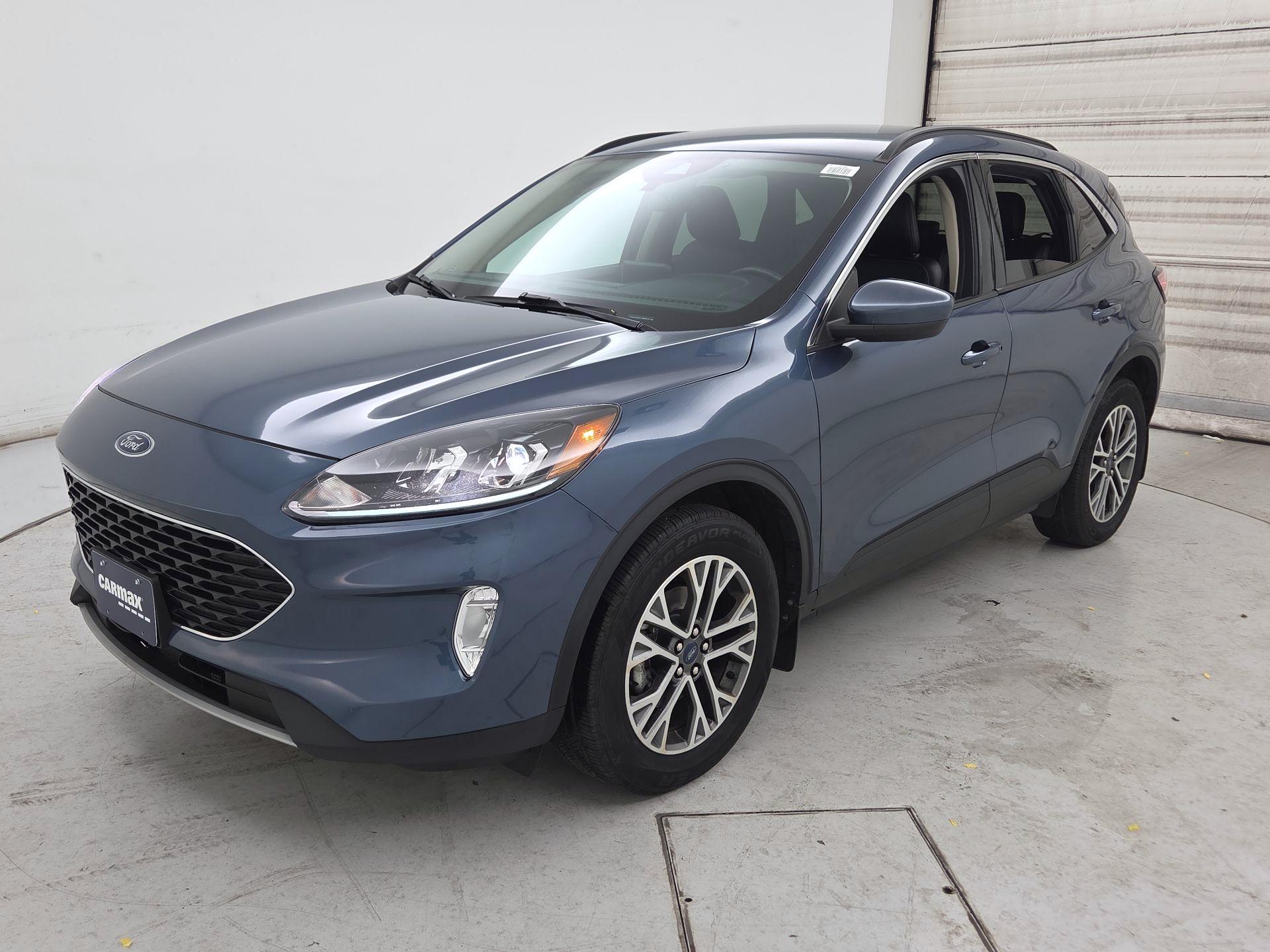Thumbnail: 2020 Ford Escape - 3