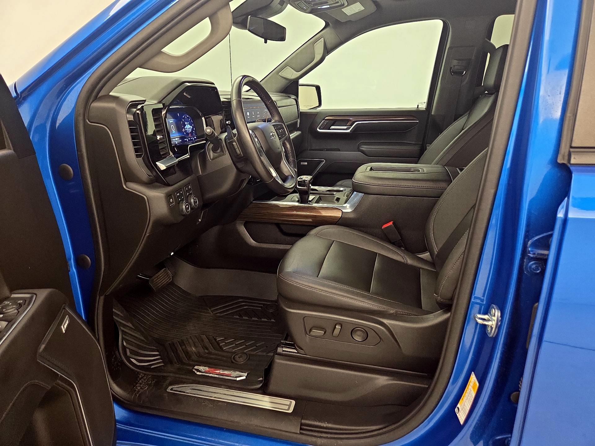 Thumbnail: 2022 Chevrolet Silverado 1500 - 11
