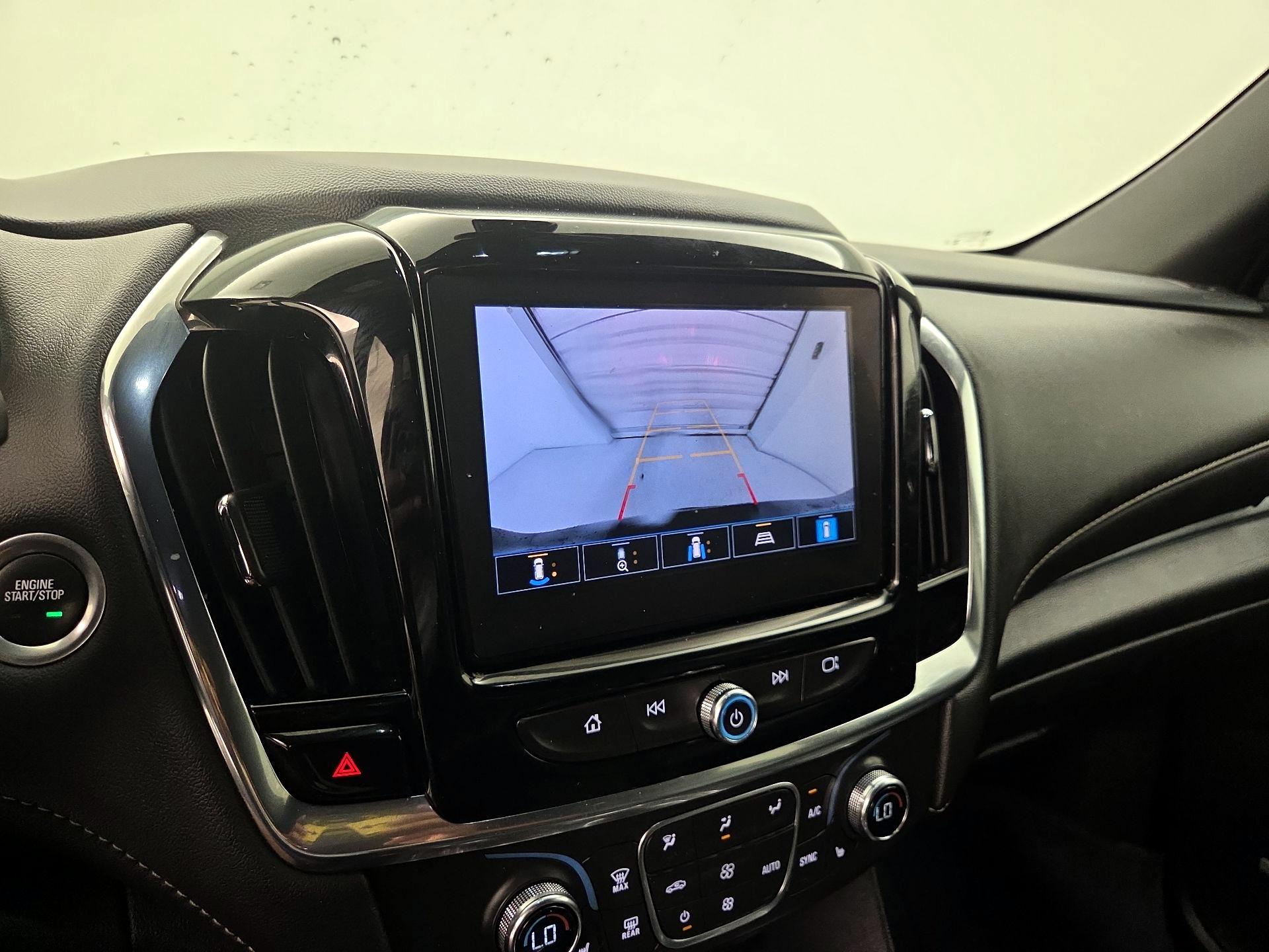 Thumbnail: 2023 Chevrolet Traverse - 14