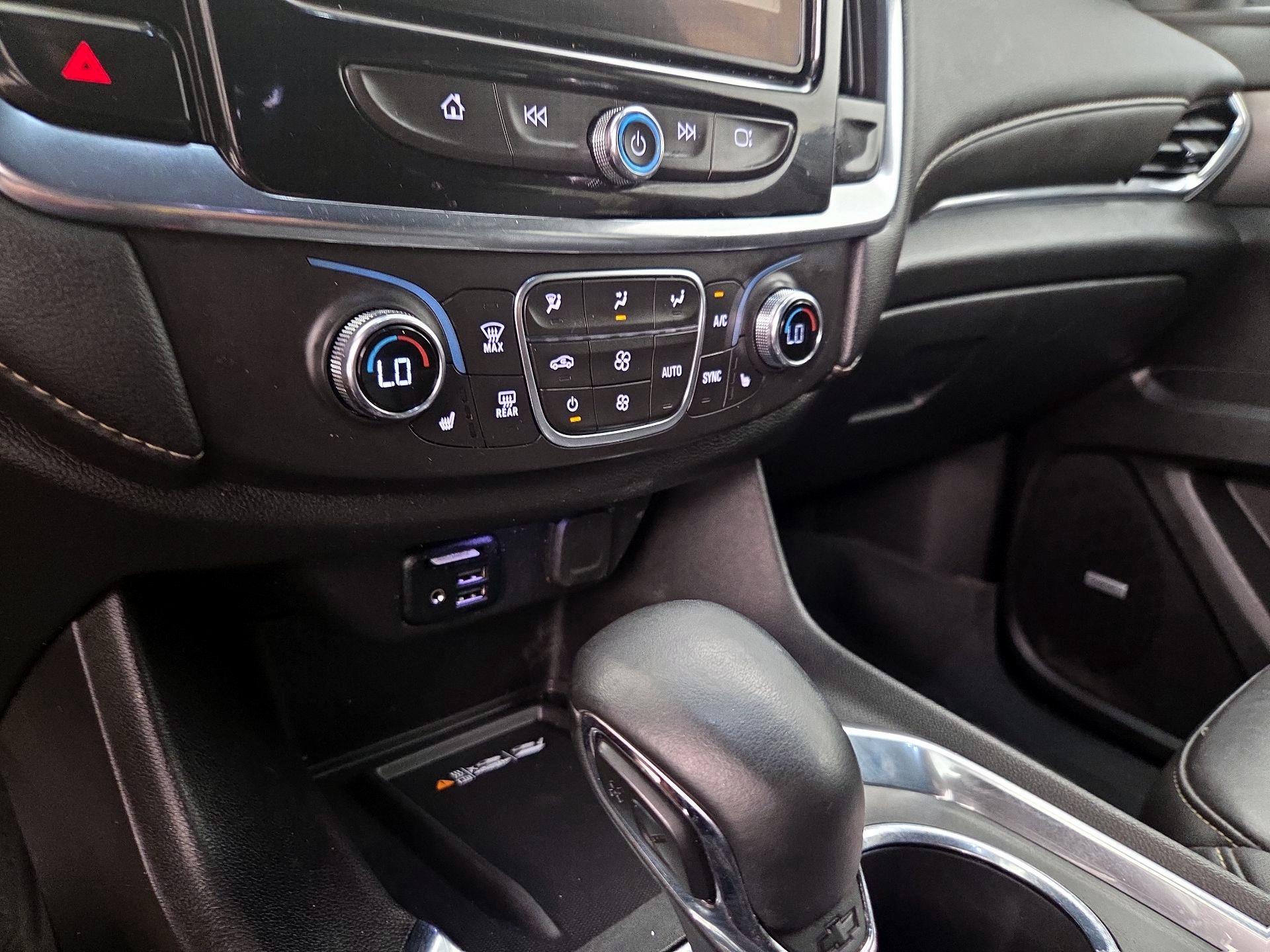 Thumbnail: 2023 Chevrolet Traverse - 16