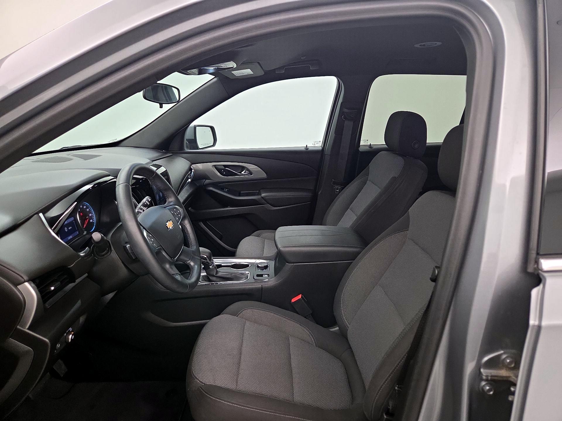 Thumbnail: 2023 Chevrolet Traverse - 11