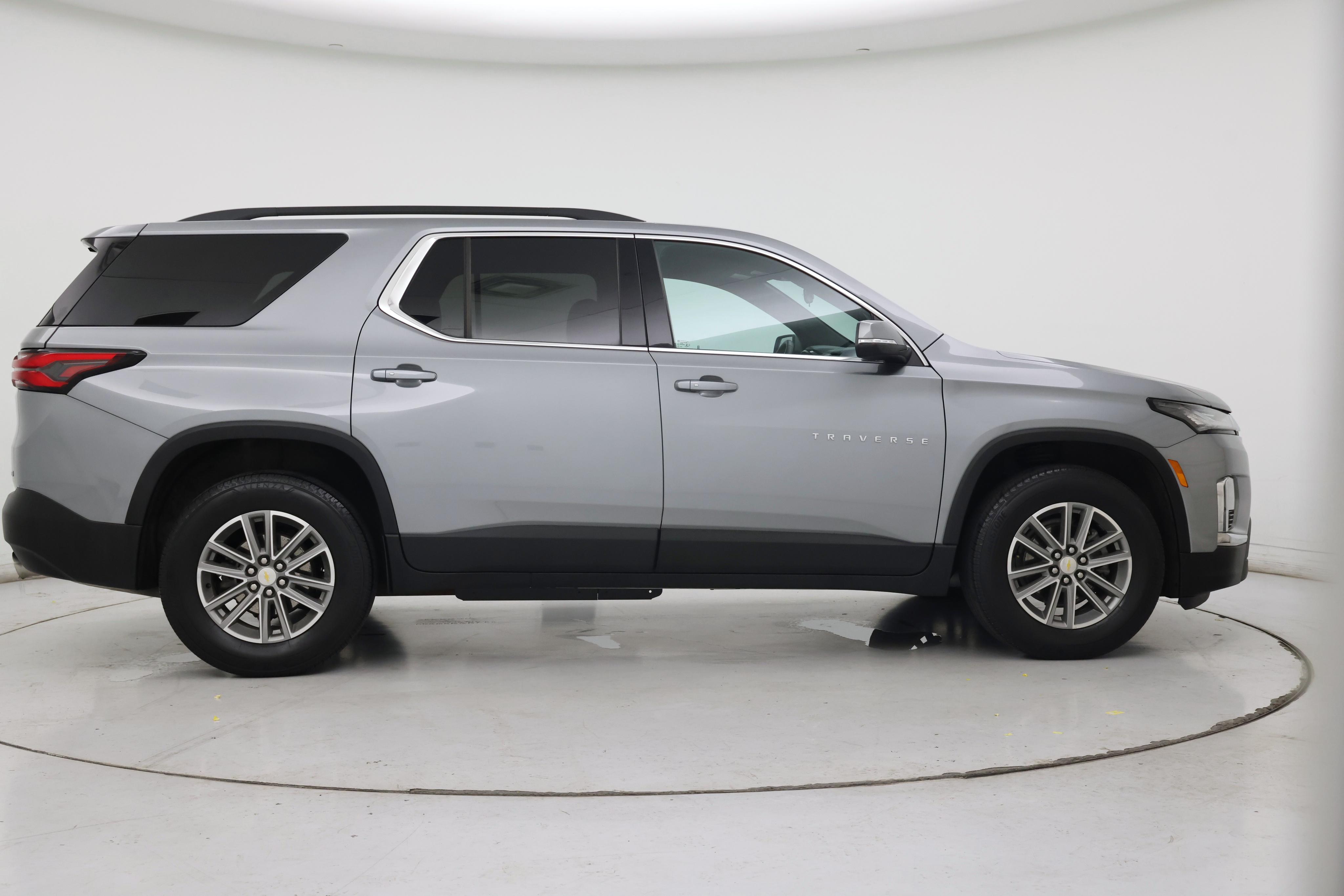 Thumbnail: 2023 Chevrolet Traverse - 7