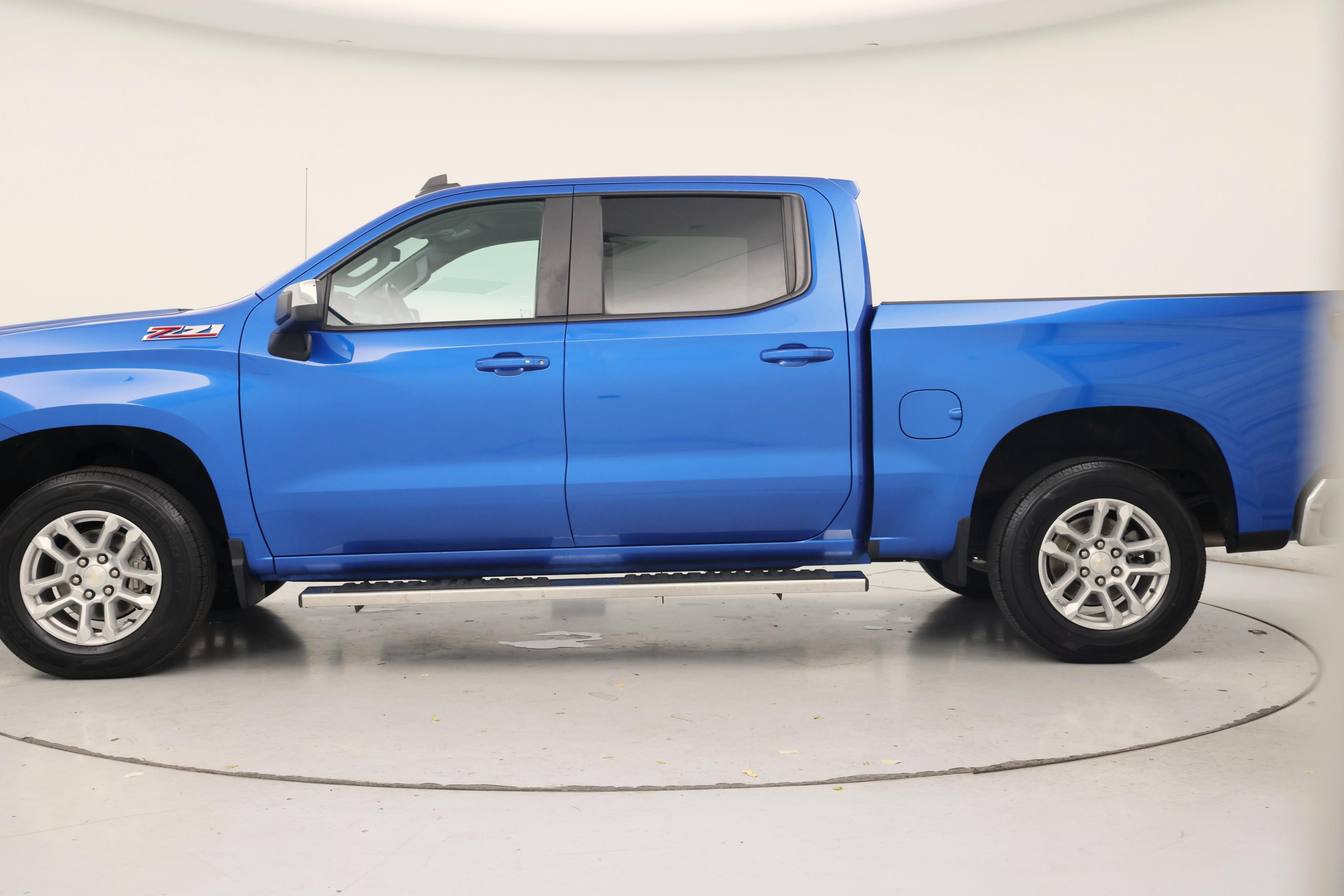 Thumbnail: 2022 Chevrolet Silverado 1500 - 3