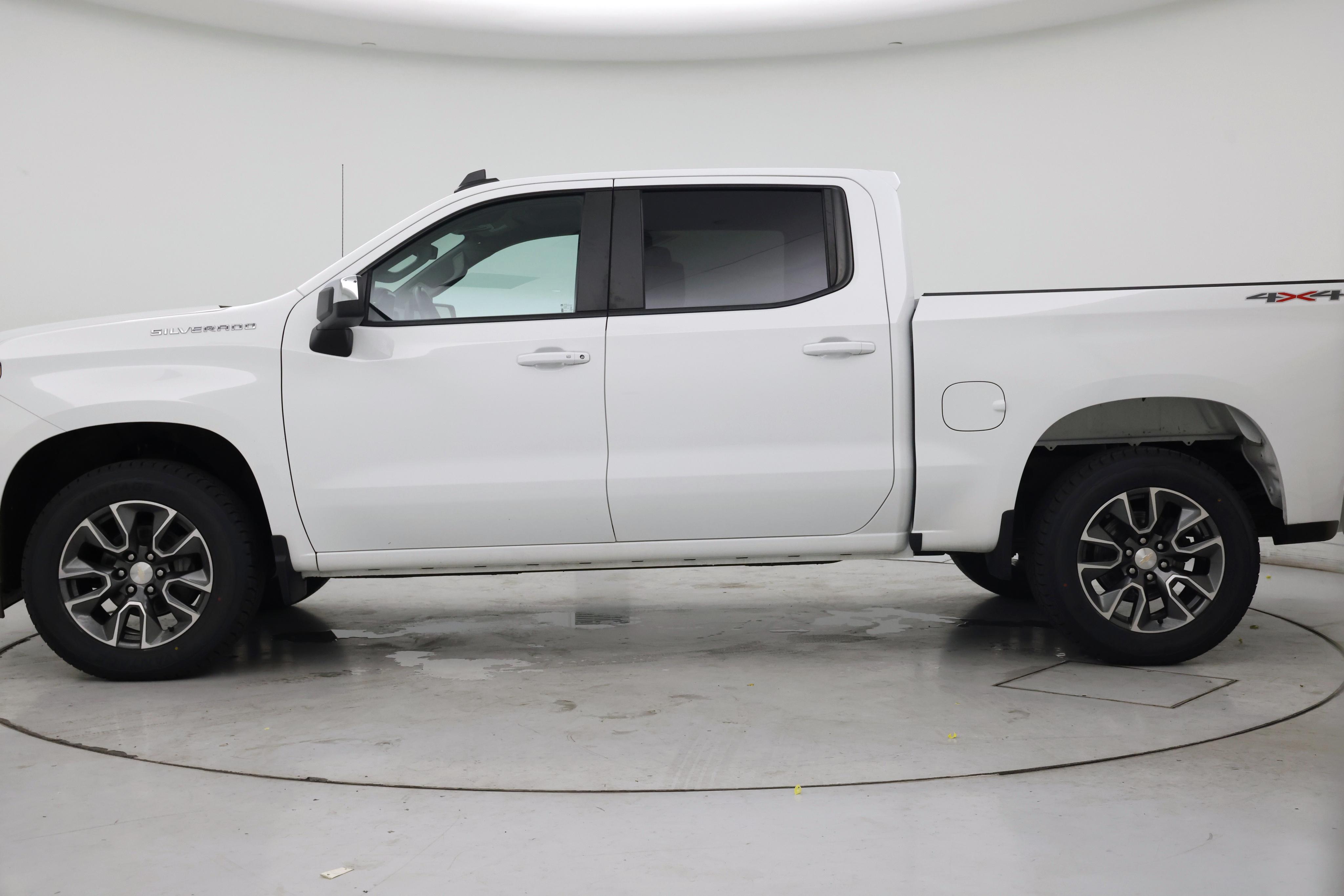 Thumbnail: 2023 Chevrolet Silverado 1500 - 3