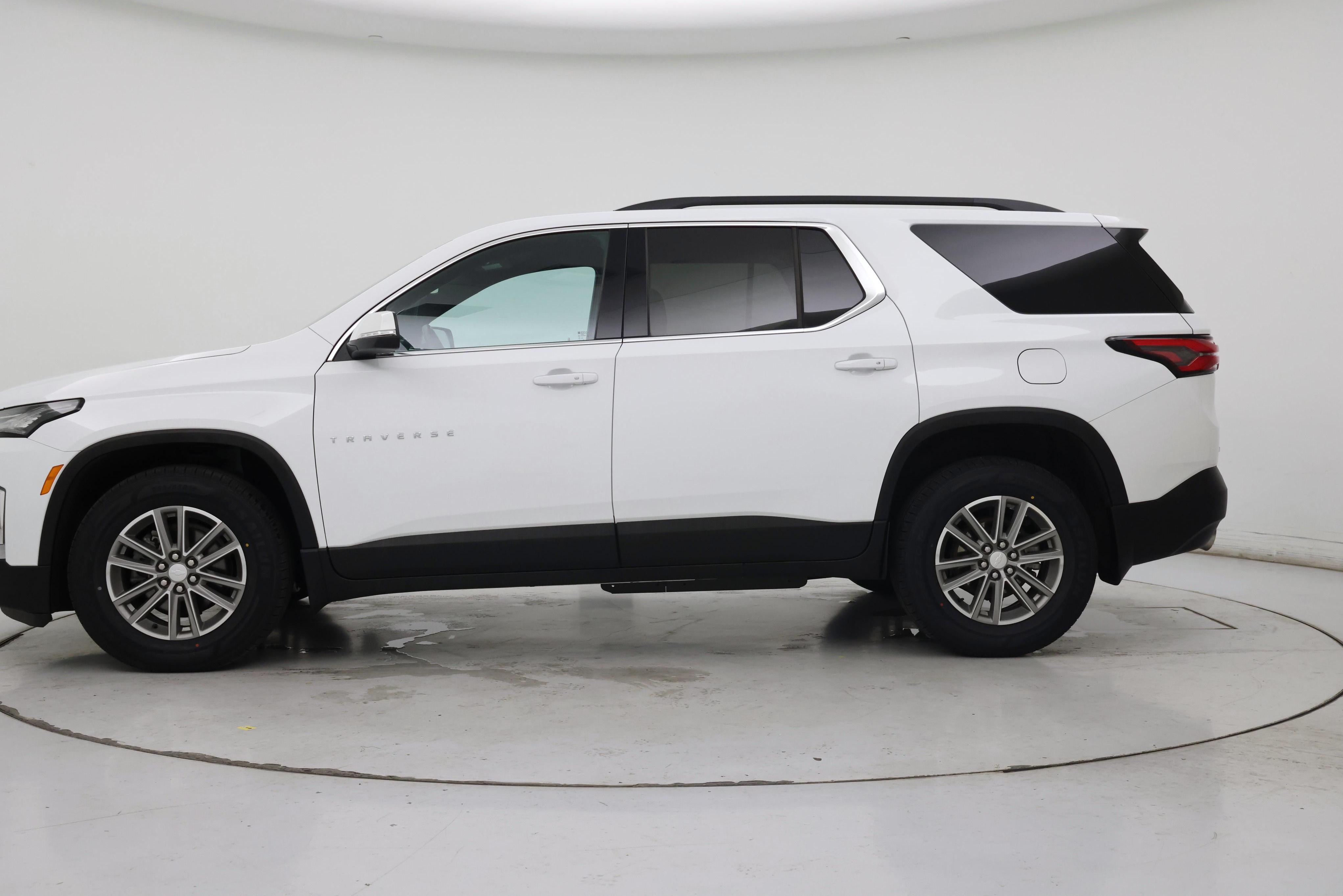 Thumbnail: 2023 Chevrolet Traverse - 3