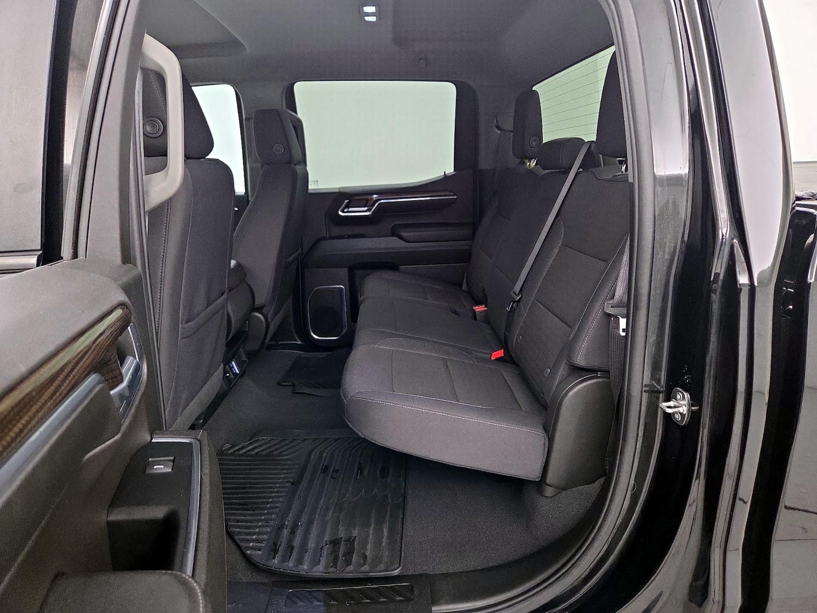 2024 Chevrolet Silverado 1500 LT - Photo 18