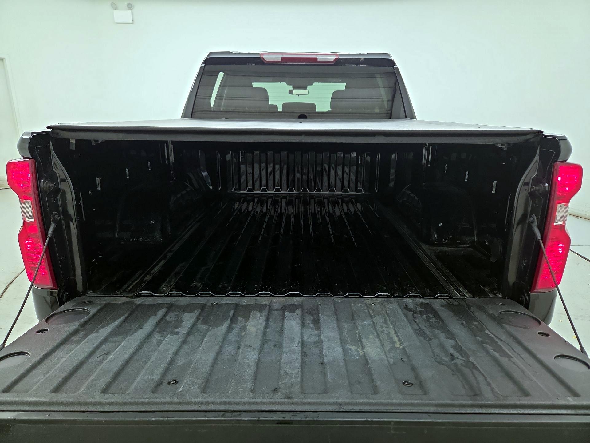 Thumbnail: 2024 Chevrolet Silverado 1500 - 18