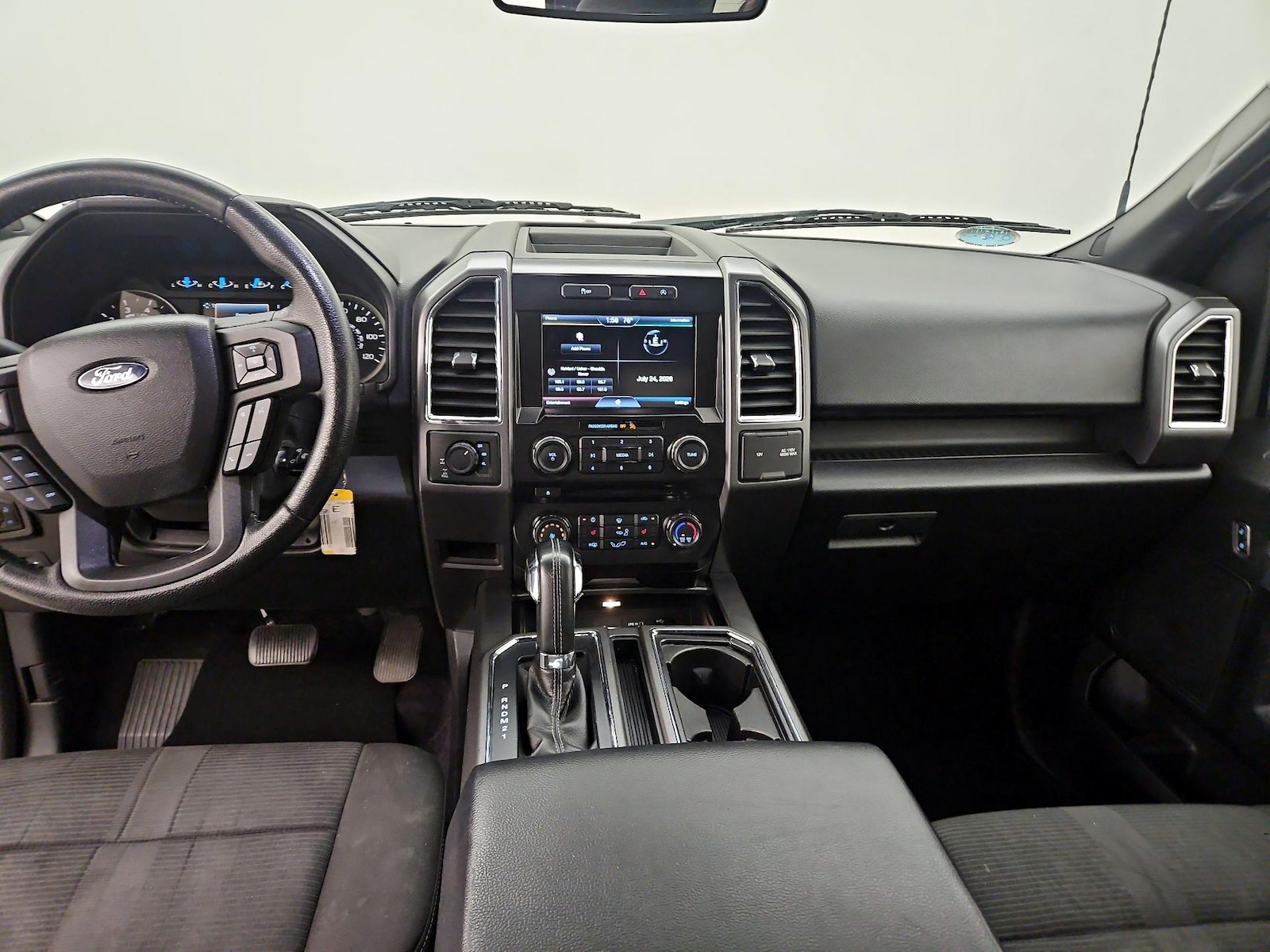 2015 Ford F-150 XLT - Photo 10