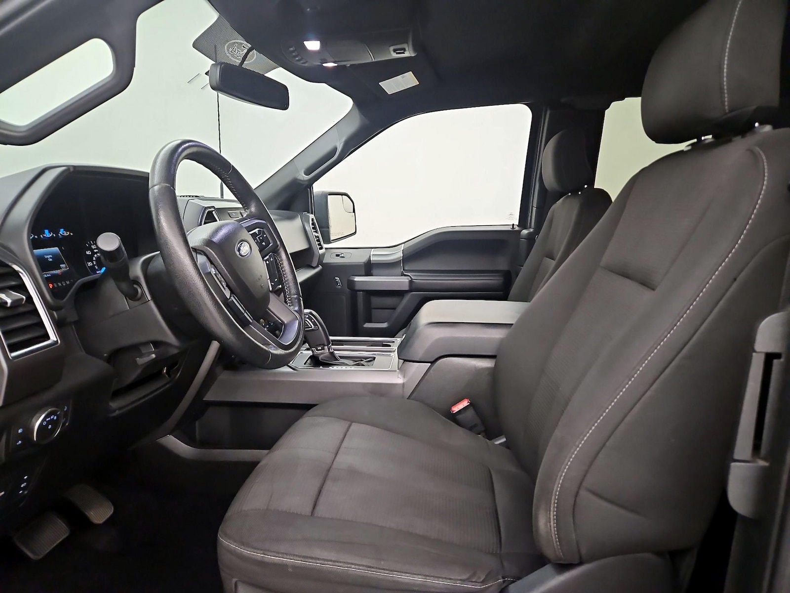 2015 Ford F-150 XLT - Photo 12