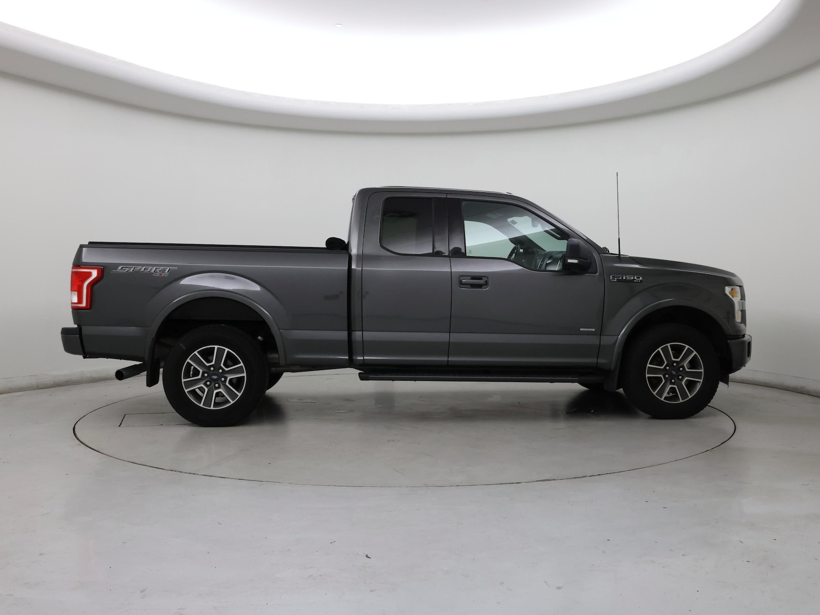 2015 Ford F-150 XLT - Photo 8