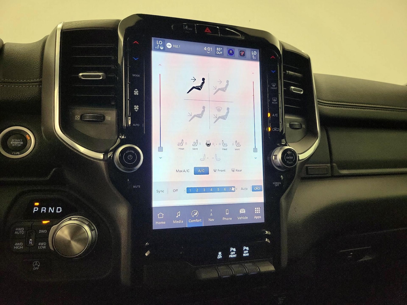 2025 RAM Ram 1500 Pickup Laramie - Photo 18