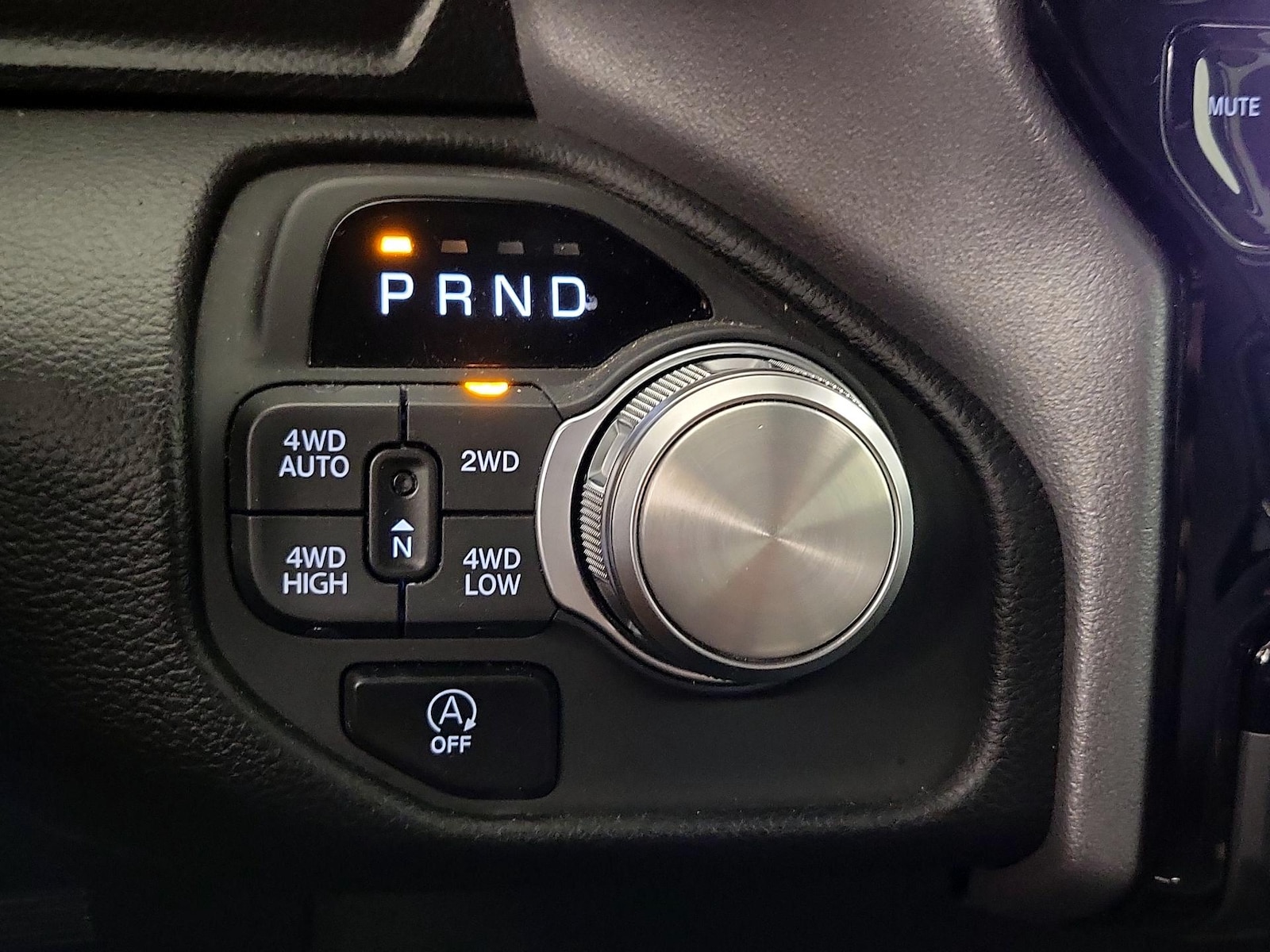 2025 RAM Ram 1500 Pickup Laramie - Photo 19