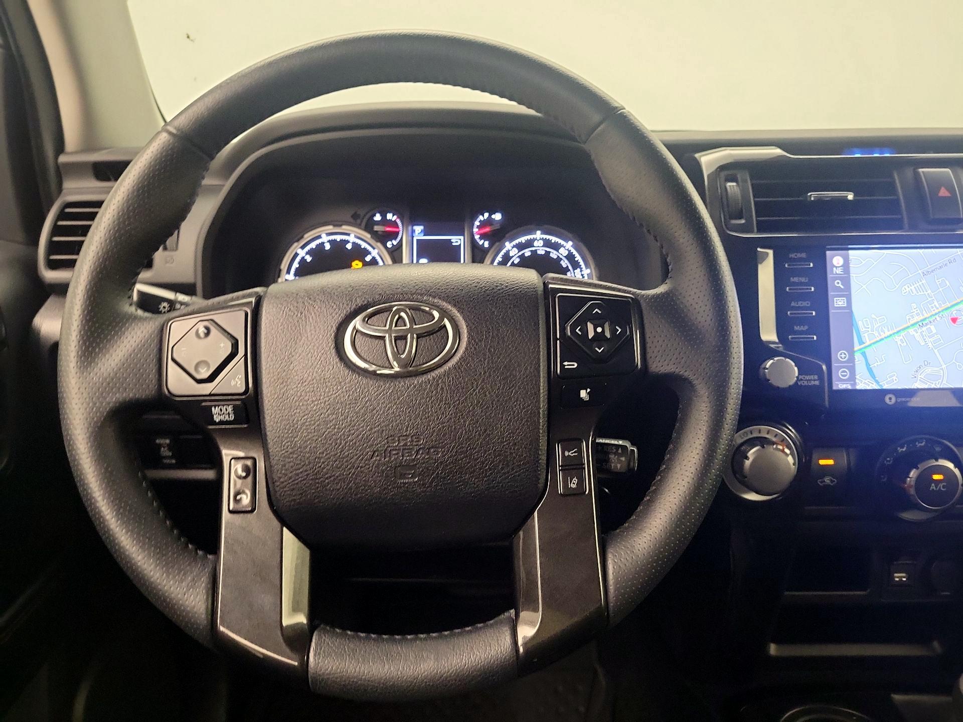 Thumbnail: 2020 Toyota 4Runner - 10