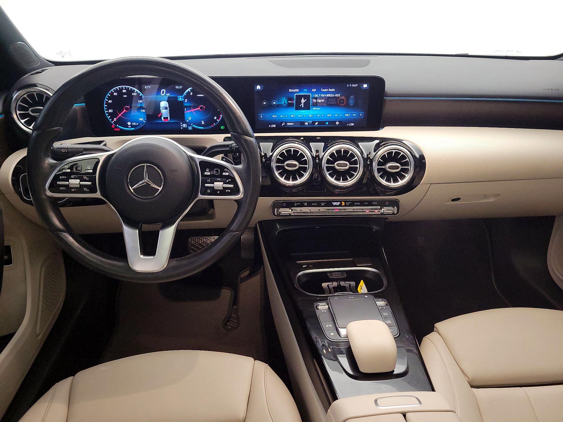 Thumbnail: 2021 Mercedes-Benz A-Class - 9