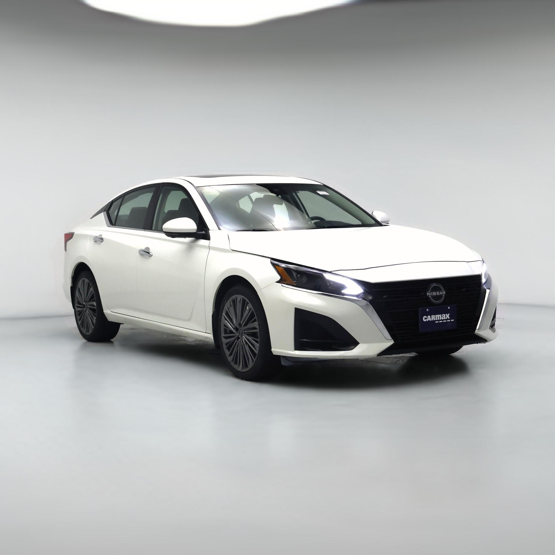Thumbnail: 2023 Nissan Altima - 1