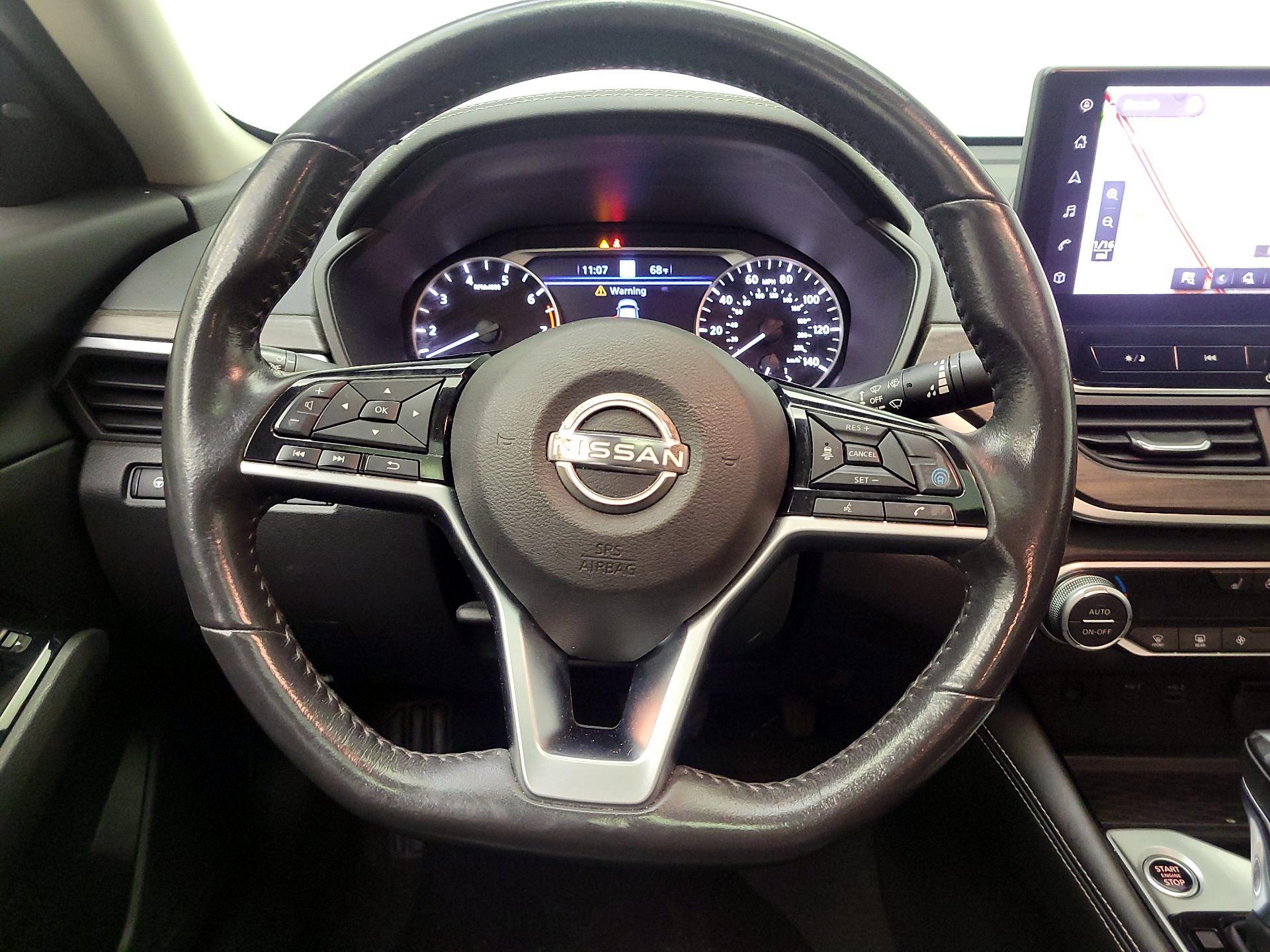 Thumbnail: 2023 Nissan Altima - 10