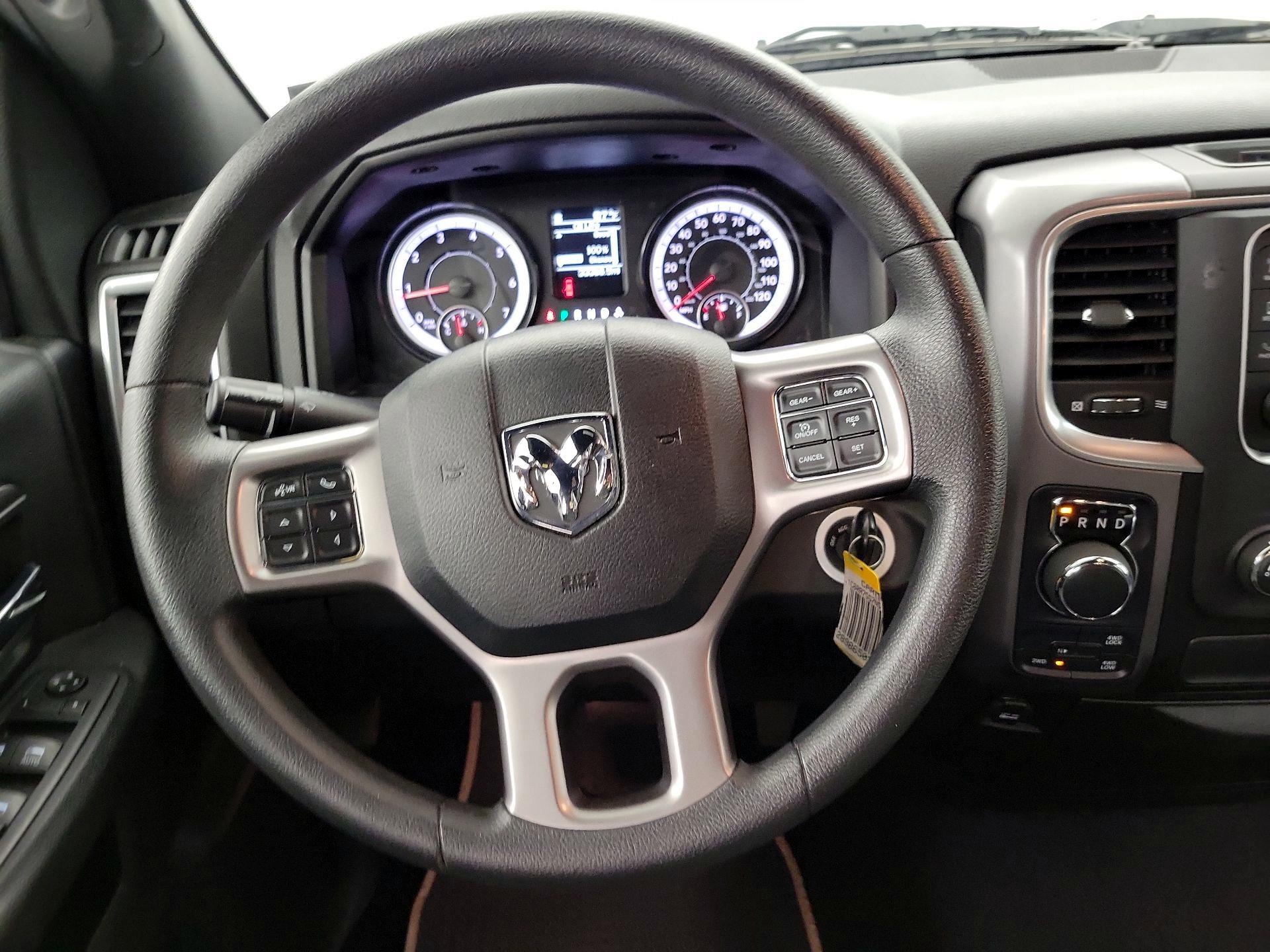Thumbnail: 2022 RAM 1500 Classic - 10