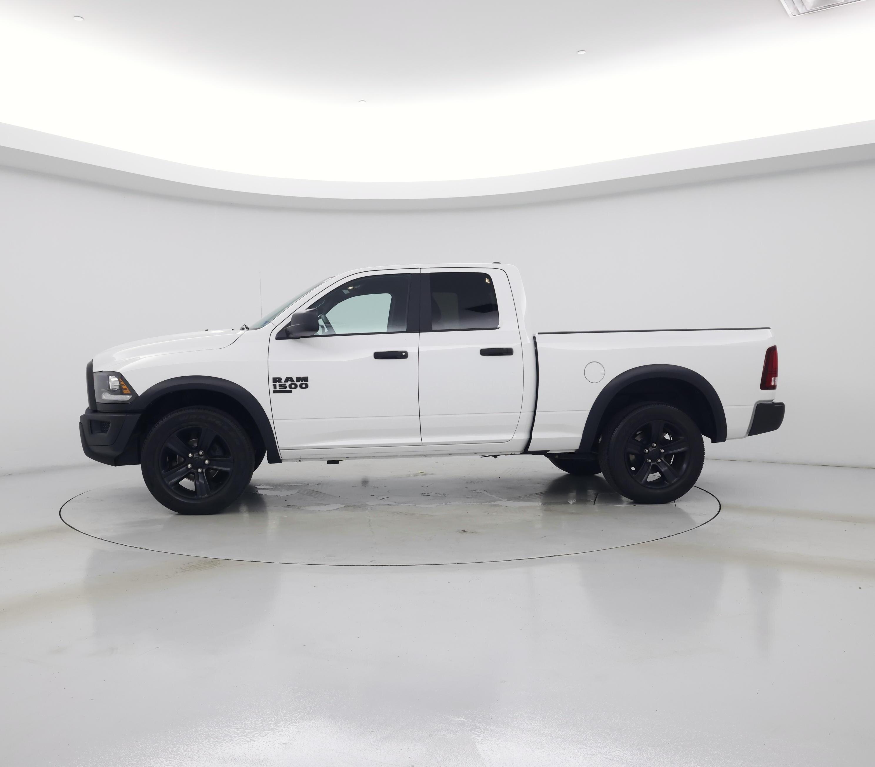Thumbnail: 2022 RAM 1500 Classic - 3