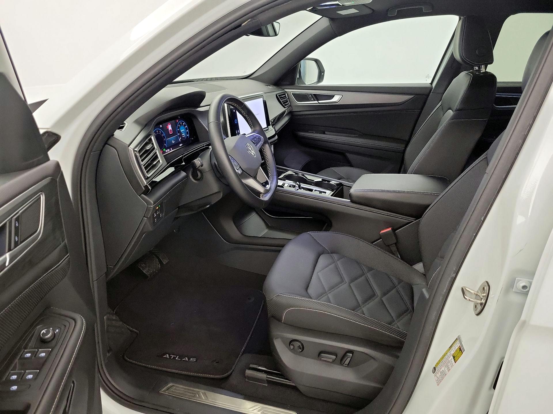Thumbnail: 2024 Volkswagen Atlas - 11