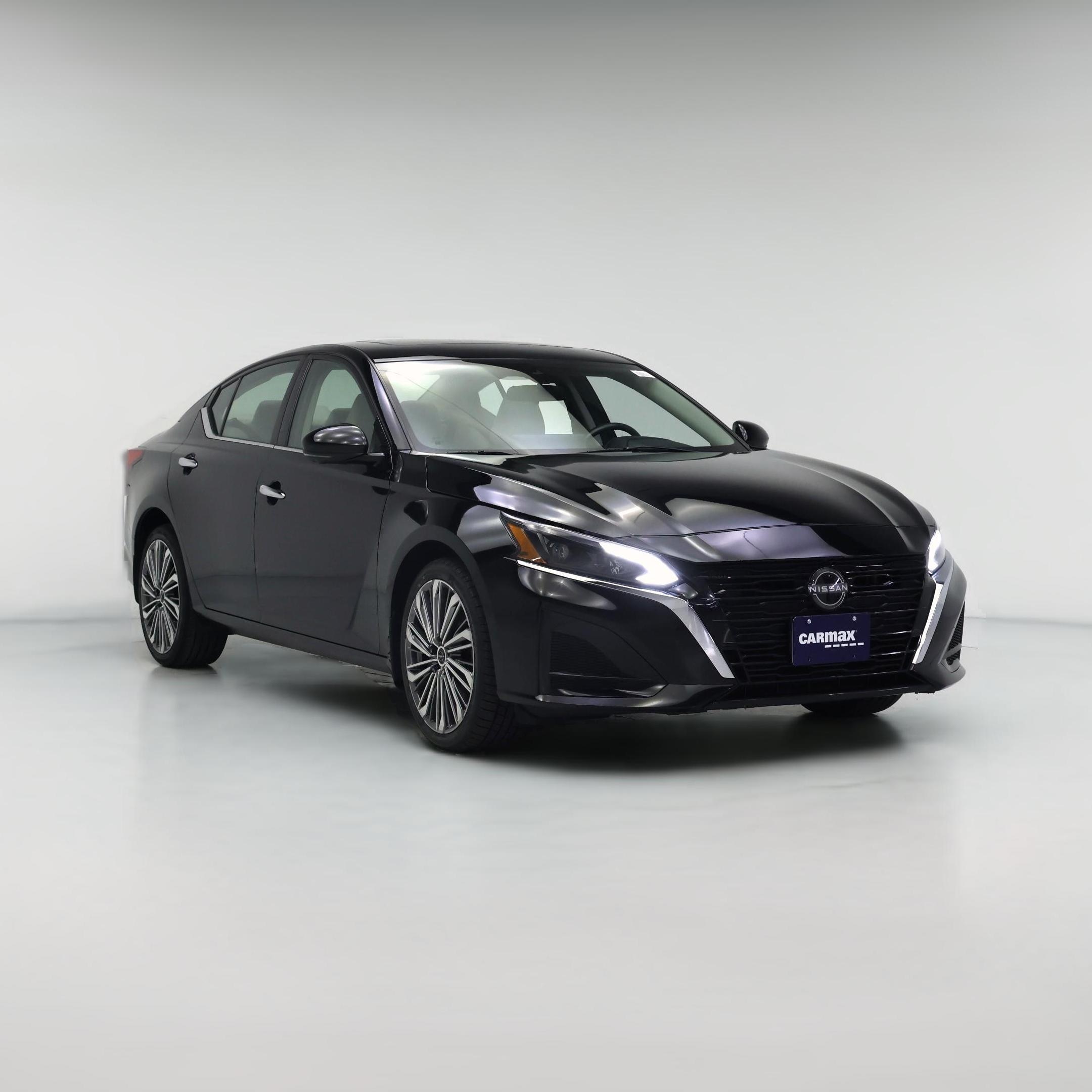 Thumbnail: 2023 Nissan Altima - 1