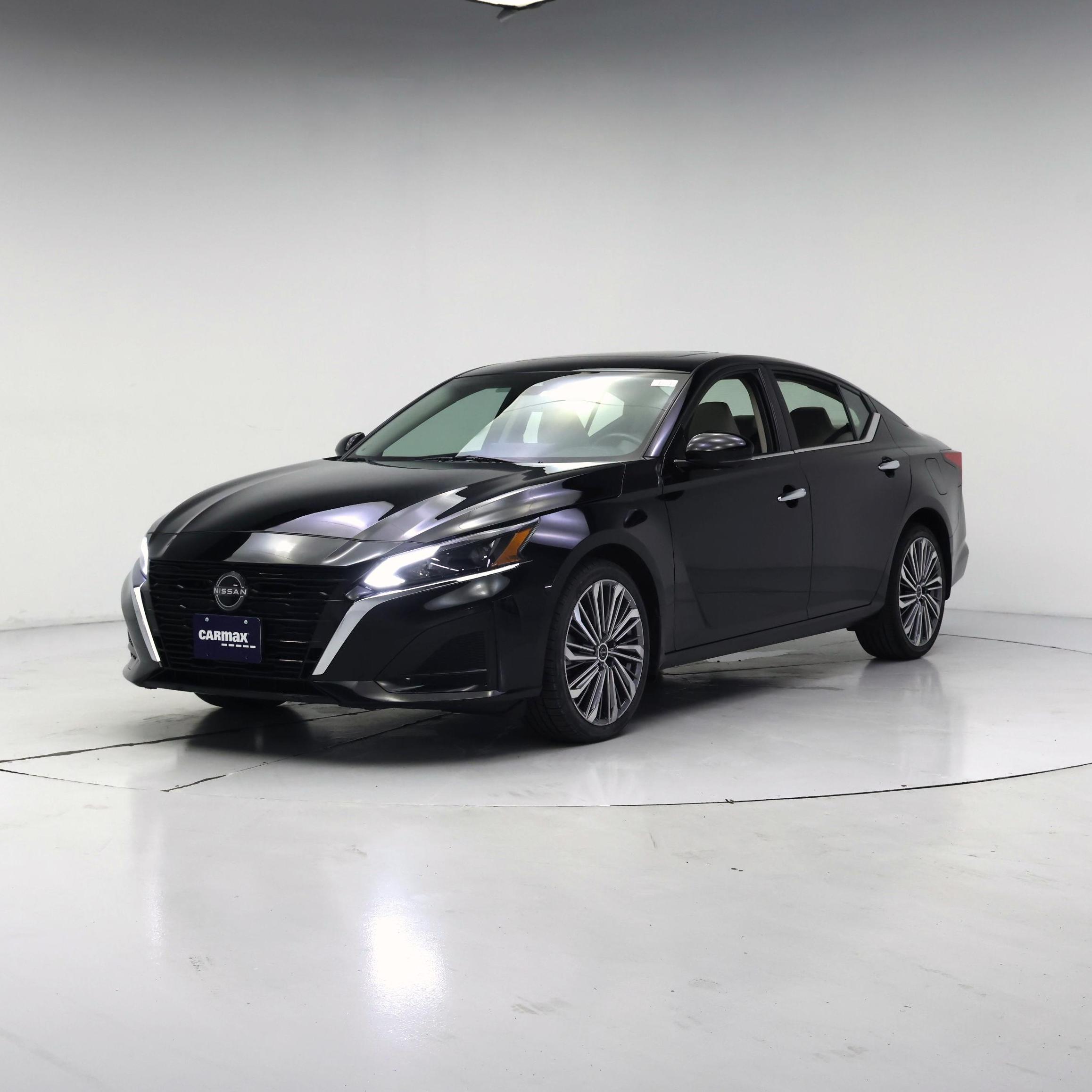 Thumbnail: 2023 Nissan Altima - 4