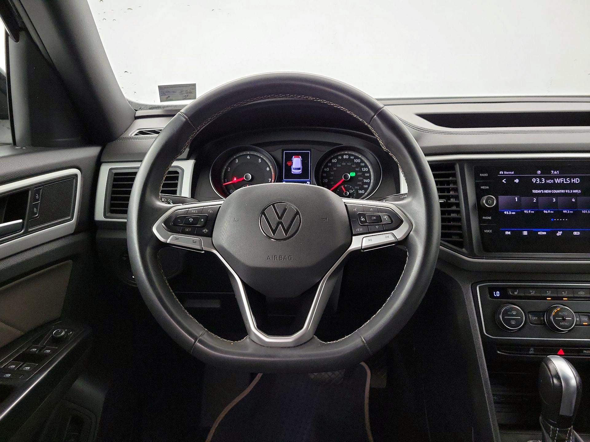 Thumbnail: 2021 Volkswagen Atlas - 10