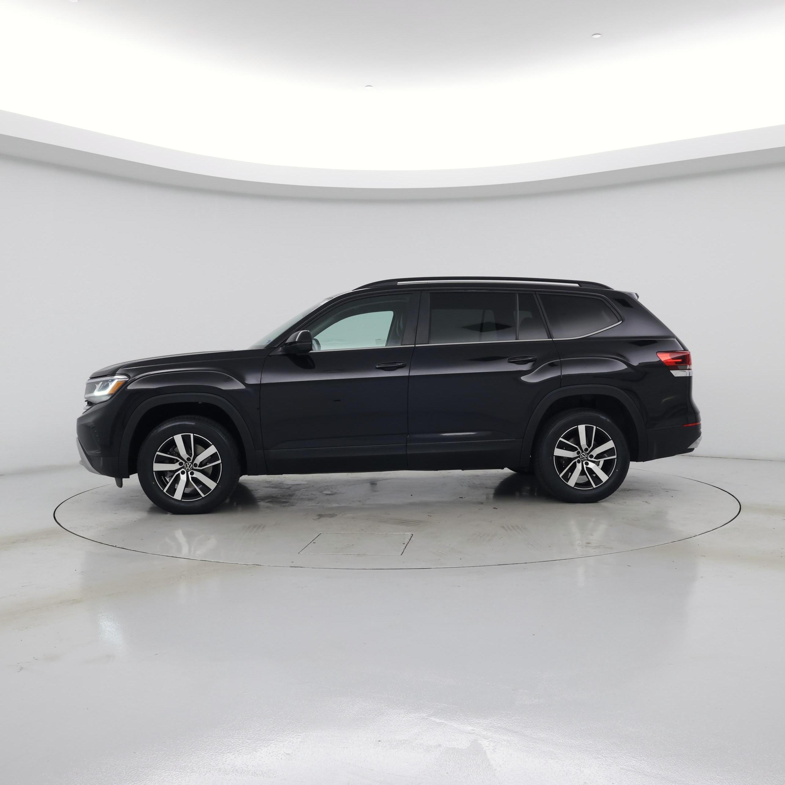 Thumbnail: 2022 Volkswagen Atlas - 3