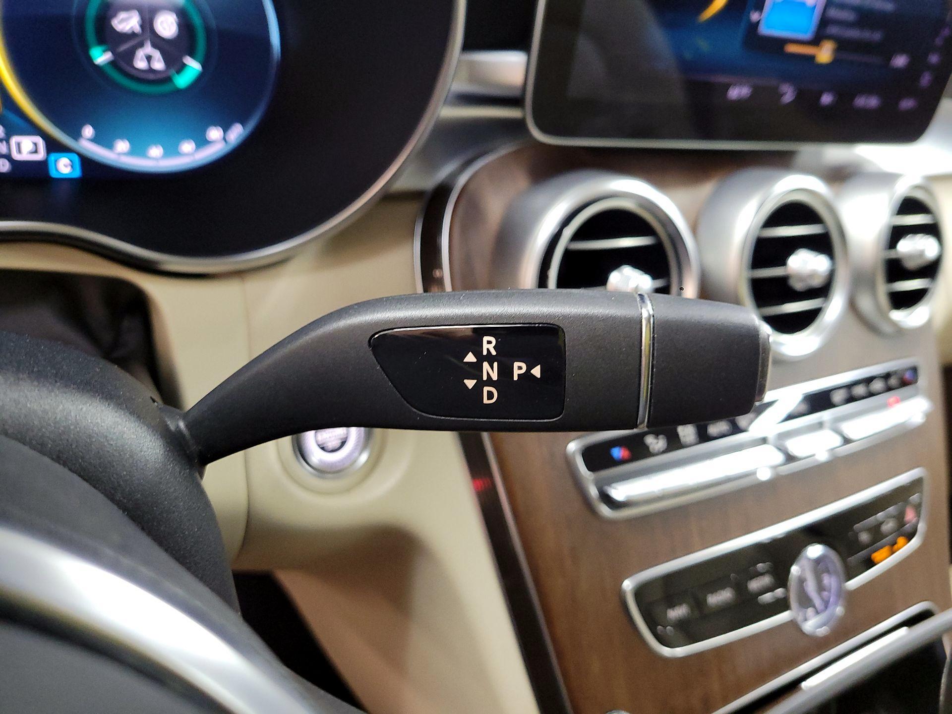 Thumbnail: 2021 Mercedes-Benz C-Class - 18