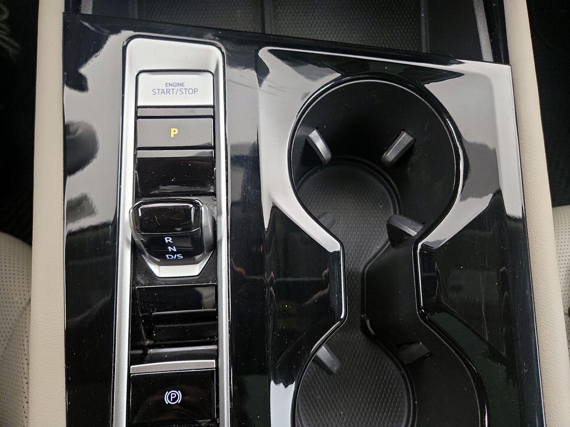 Thumbnail: 2024 Volkswagen Atlas - 18