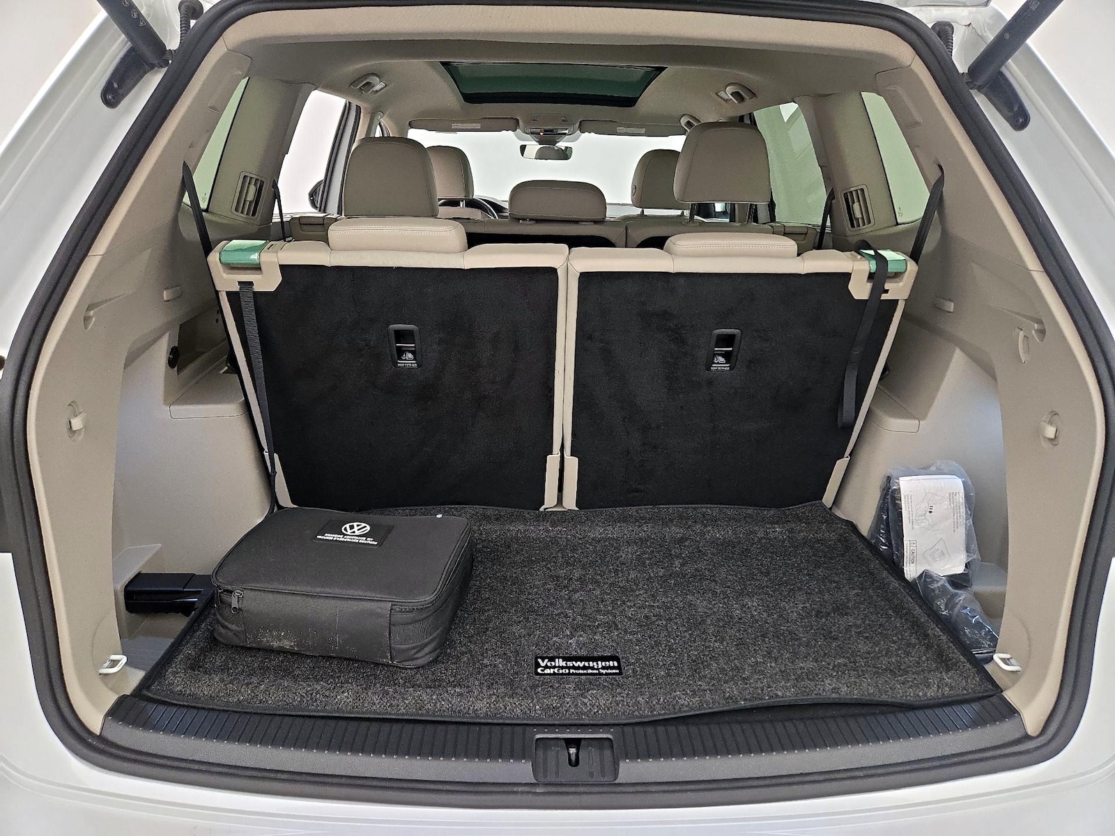 2024 Volkswagen Atlas SEL Premium R-Line - Photo 24