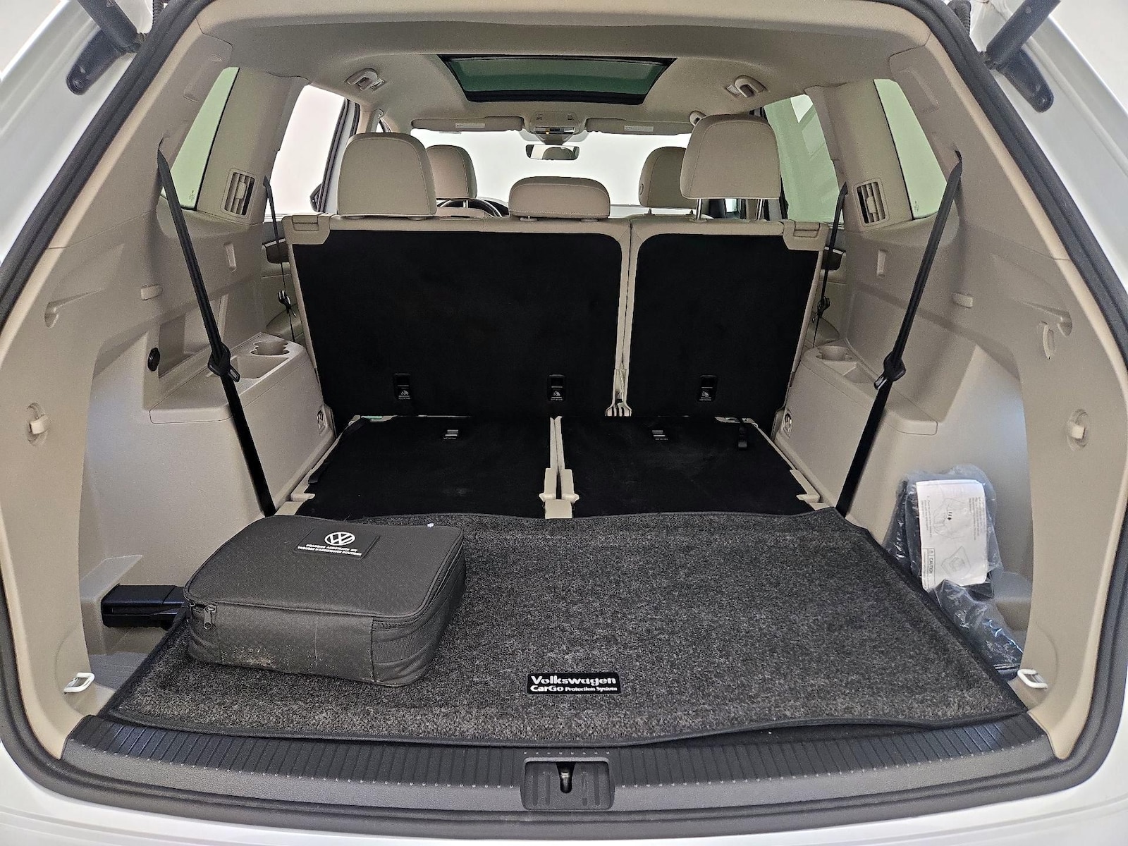 2024 Volkswagen Atlas SEL Premium R-Line - Photo 25