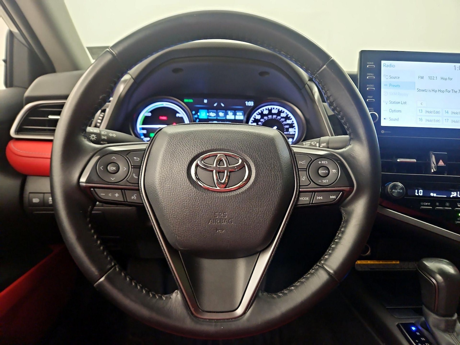 2021 Toyota Camry XSE - Photo 11