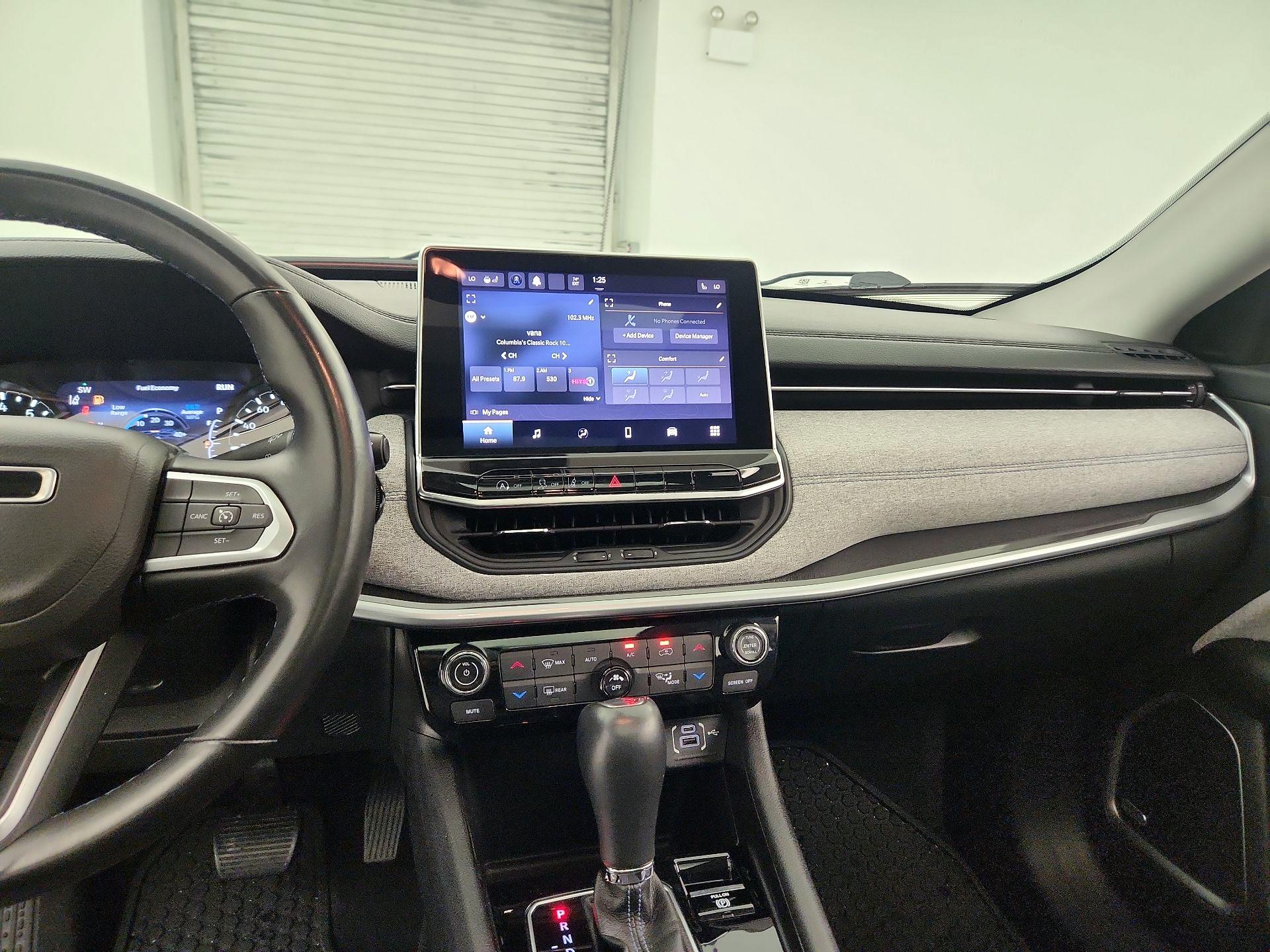 Thumbnail: 2022 Jeep Compass - 9
