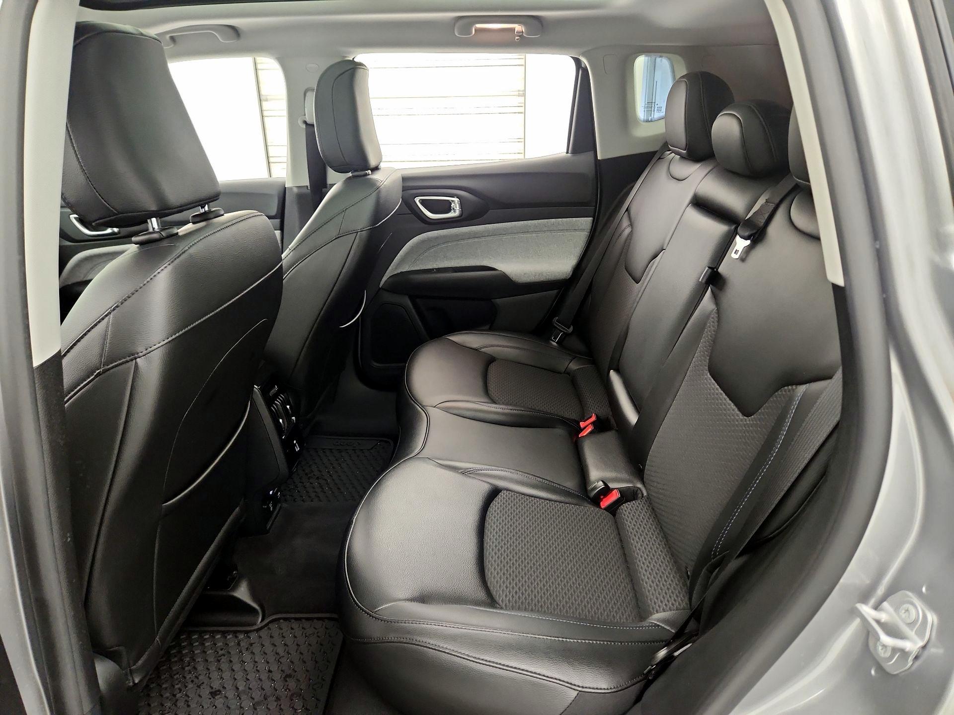 Thumbnail: 2022 Jeep Compass - 20