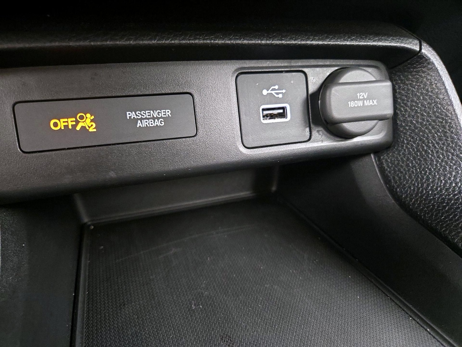 2024 Honda Civic Hatchback Sport - Photo 19