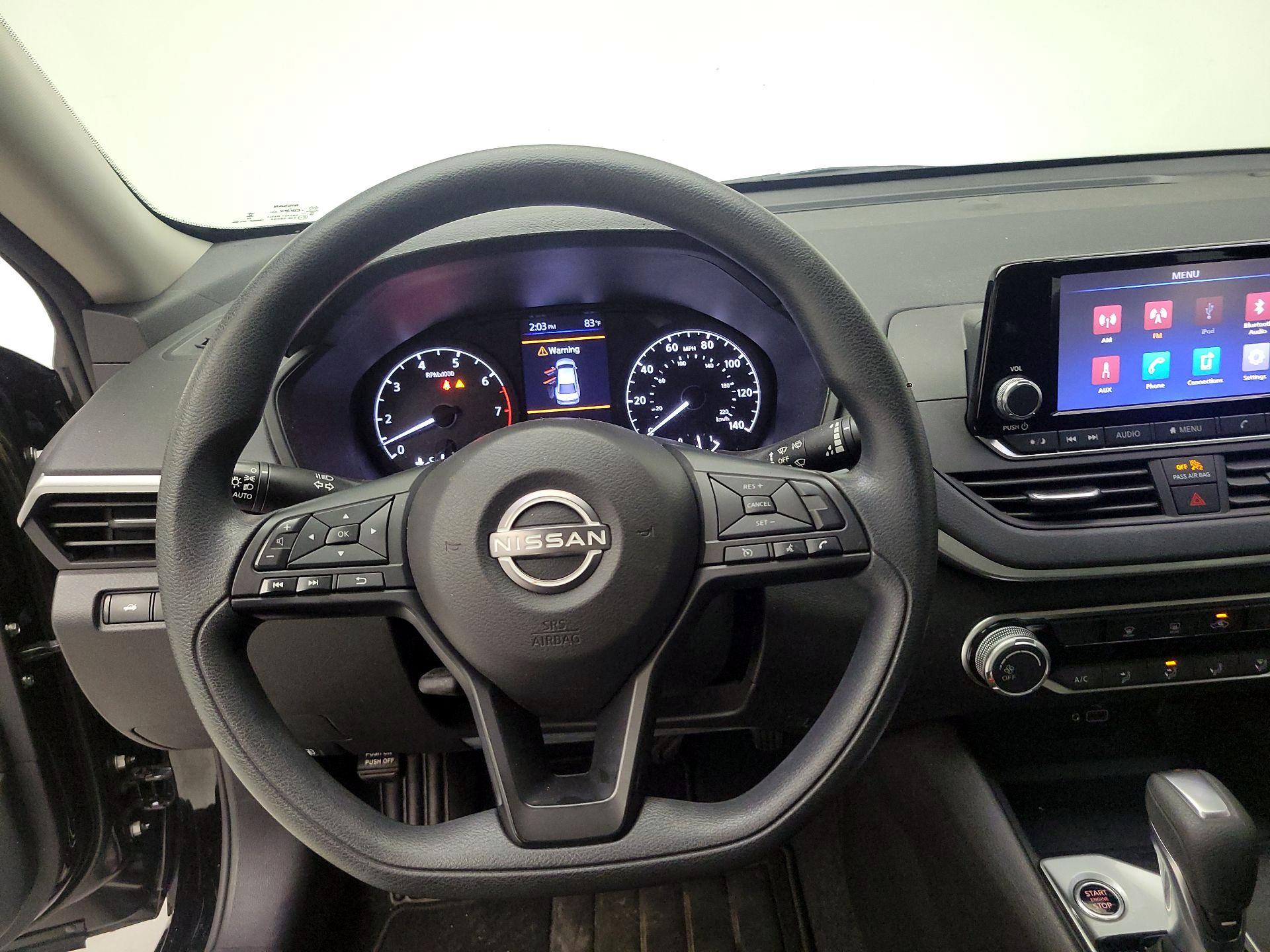 Thumbnail: 2023 Nissan Altima - 10