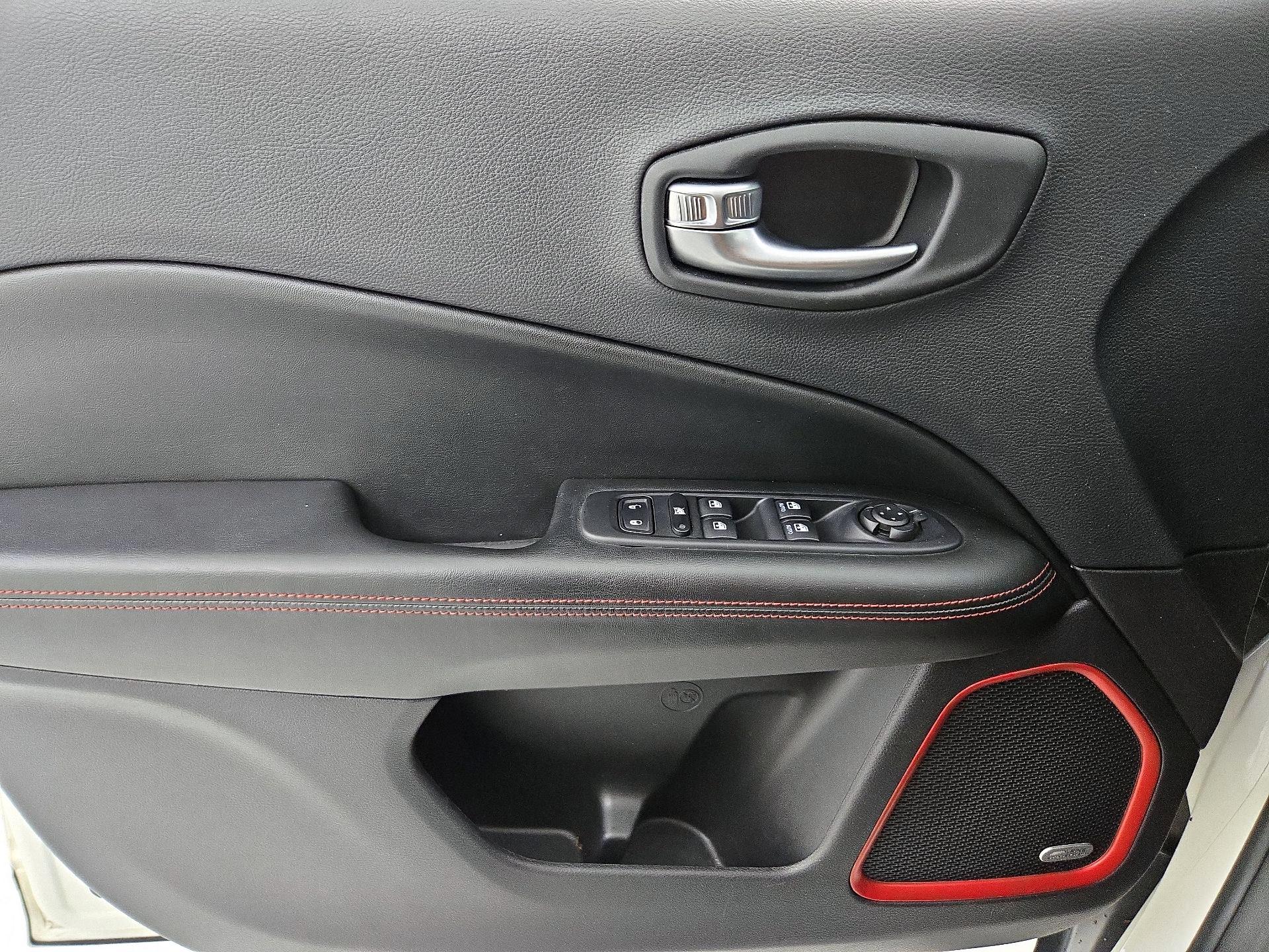 Thumbnail: 2021 Jeep Compass - 12