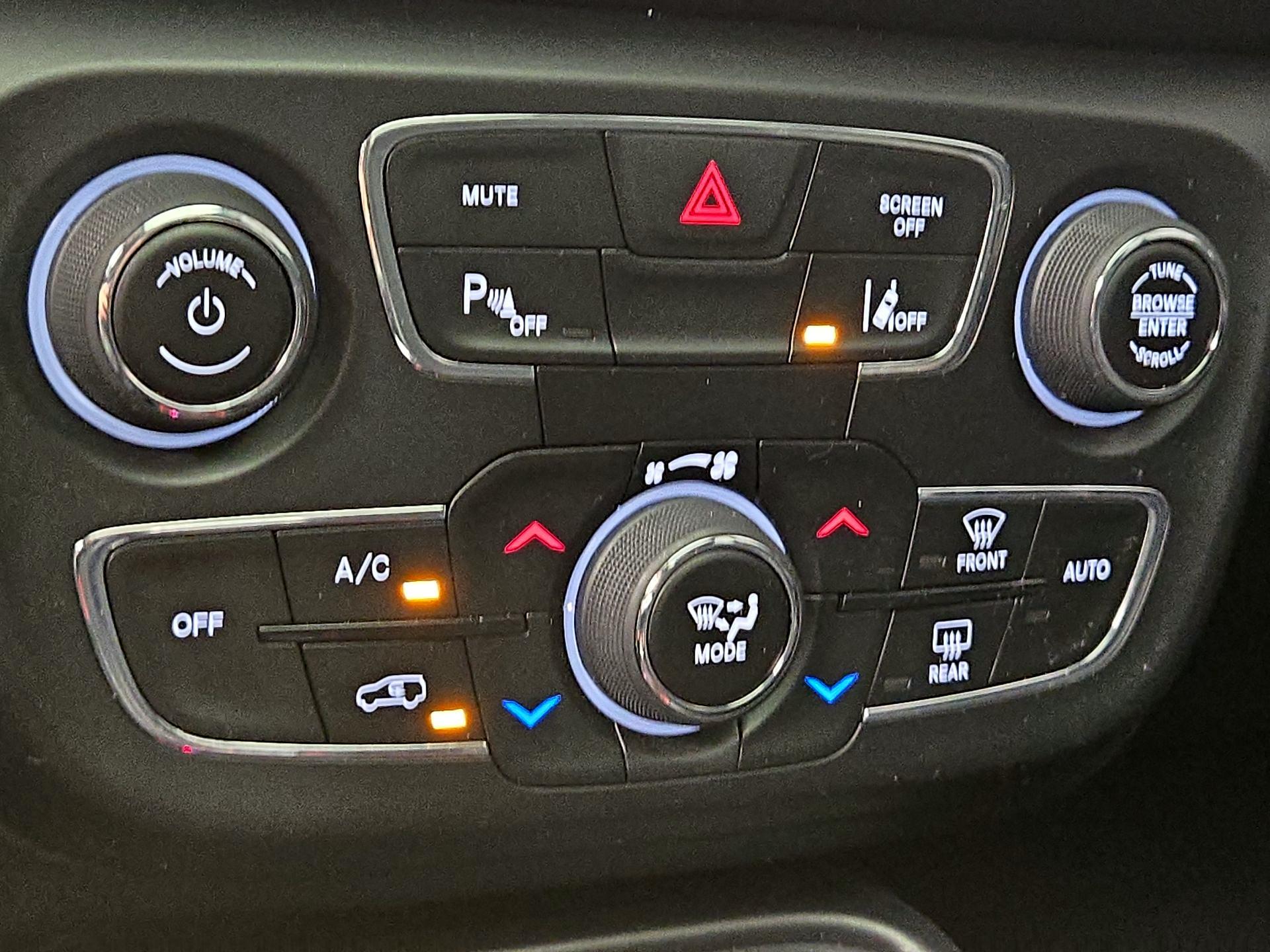 Thumbnail: 2021 Jeep Compass - 16