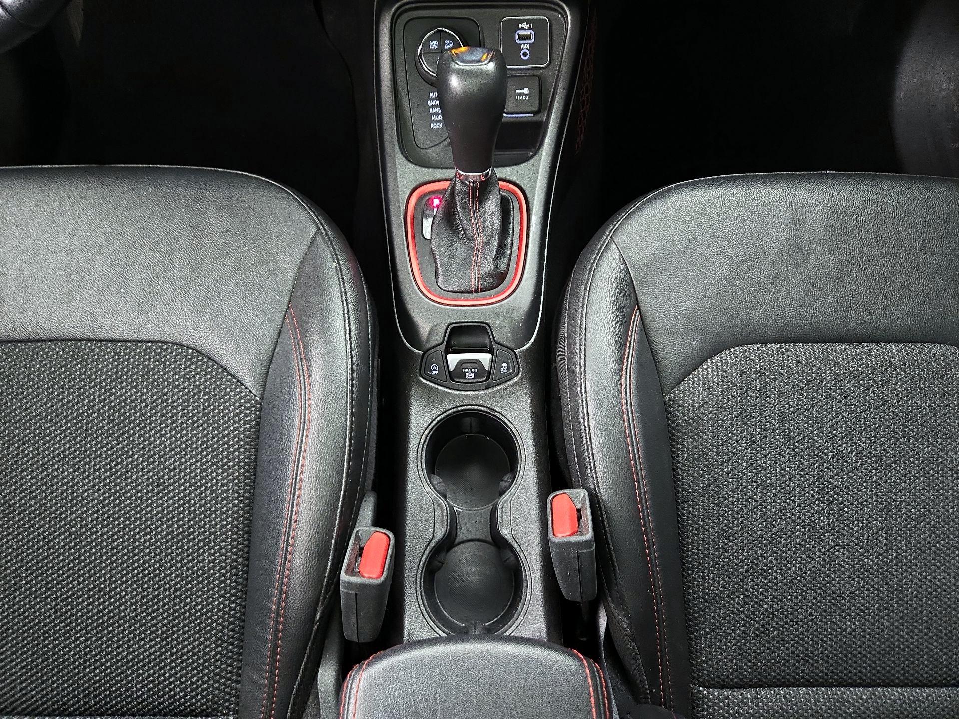 Thumbnail: 2021 Jeep Compass - 17