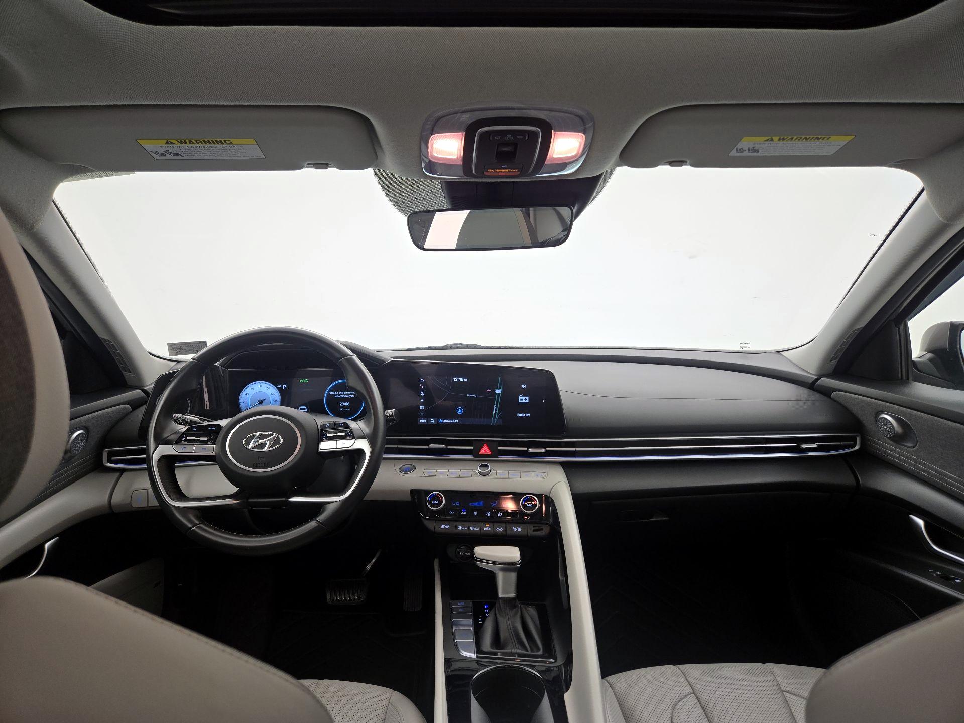 Thumbnail: 2023 Hyundai Elantra - 9