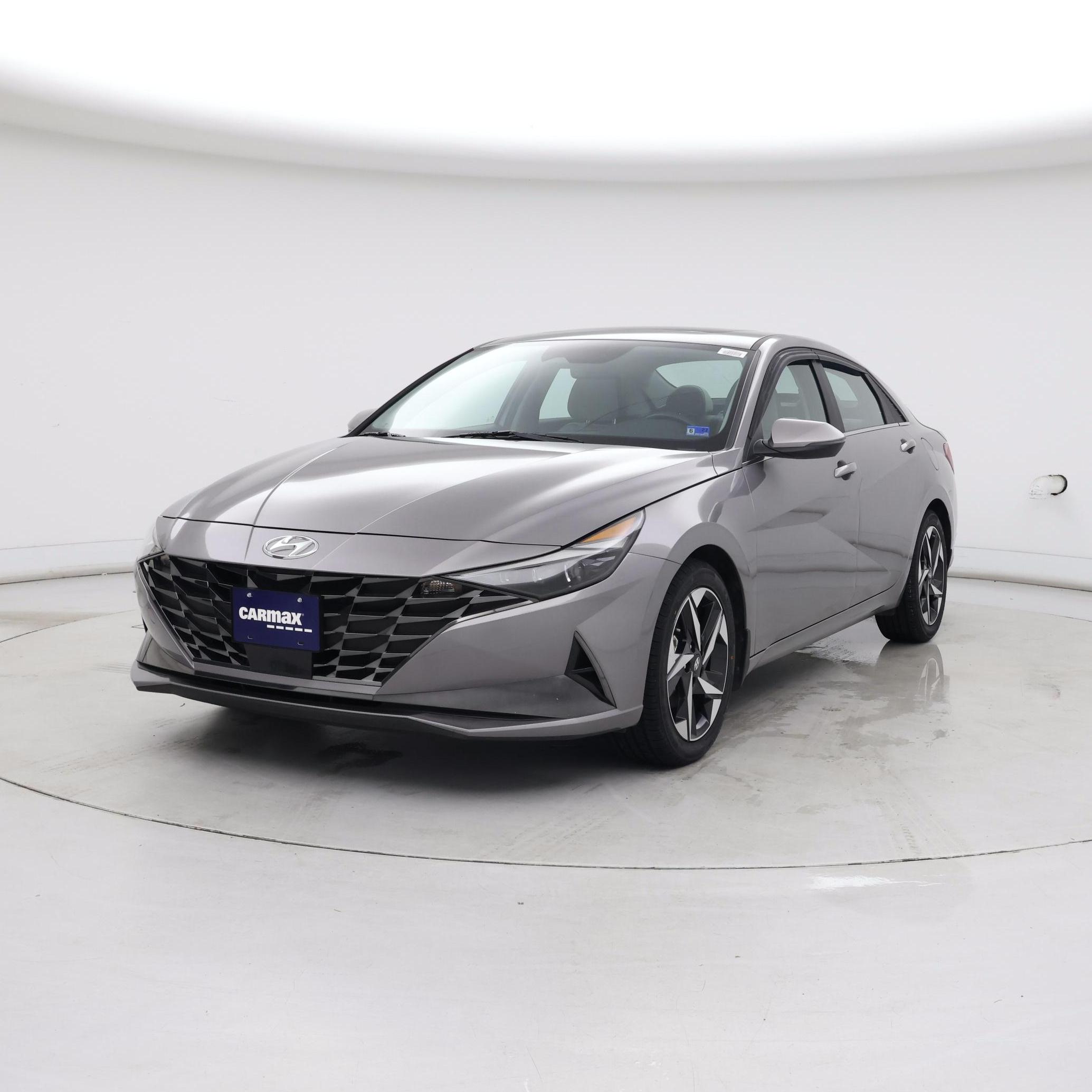 Thumbnail: 2023 Hyundai Elantra - 4