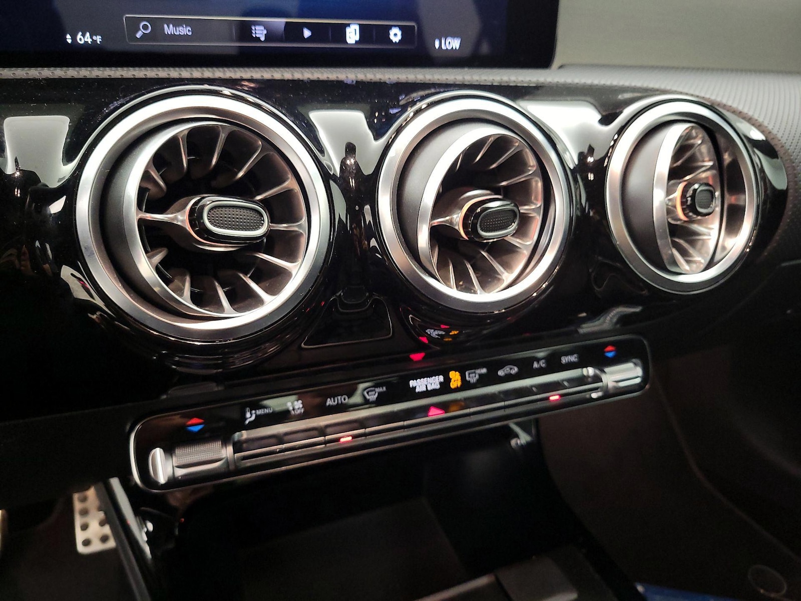 2022 Mercedes-Benz CLA CLA250 - Photo 17