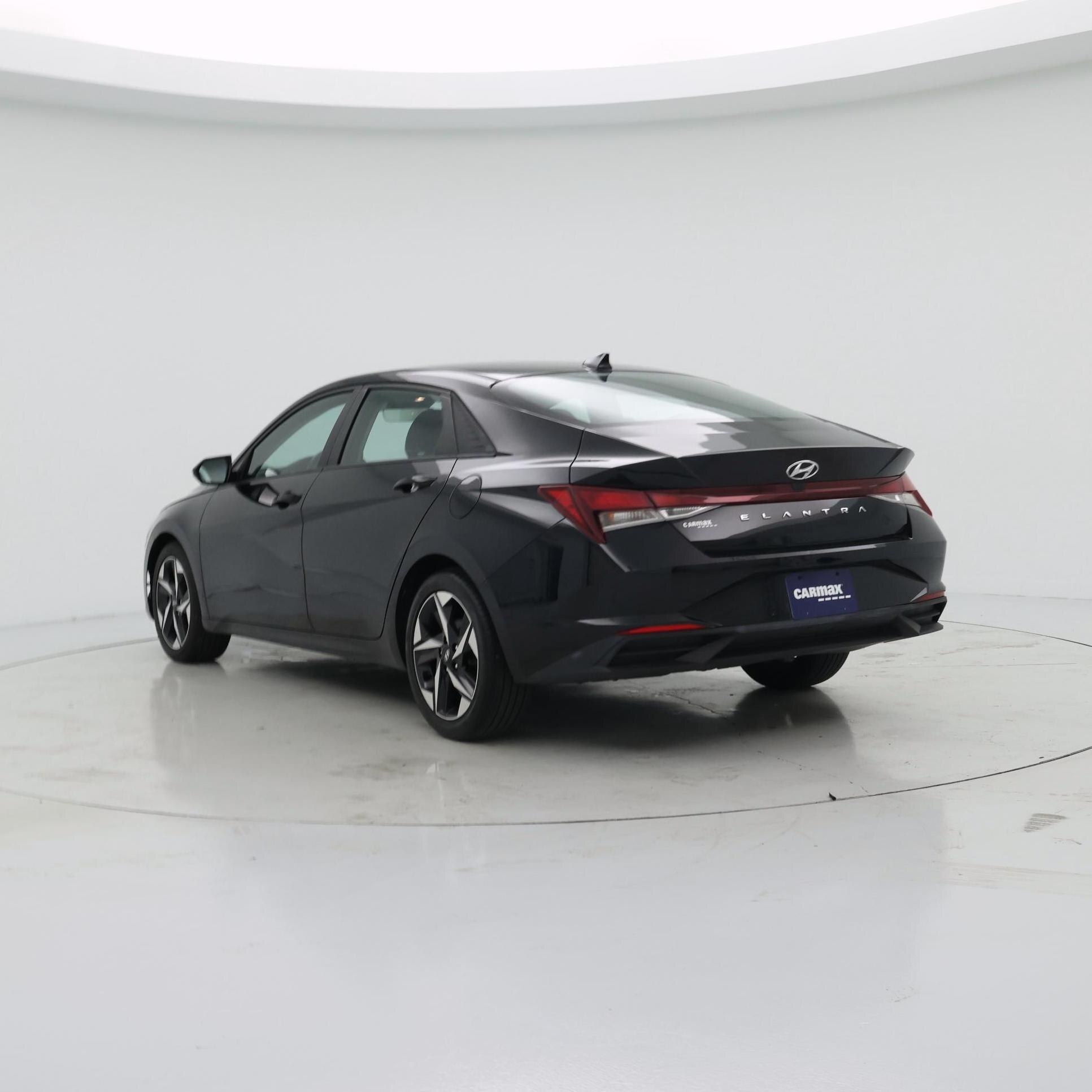 Thumbnail: 2023 Hyundai Elantra - 2