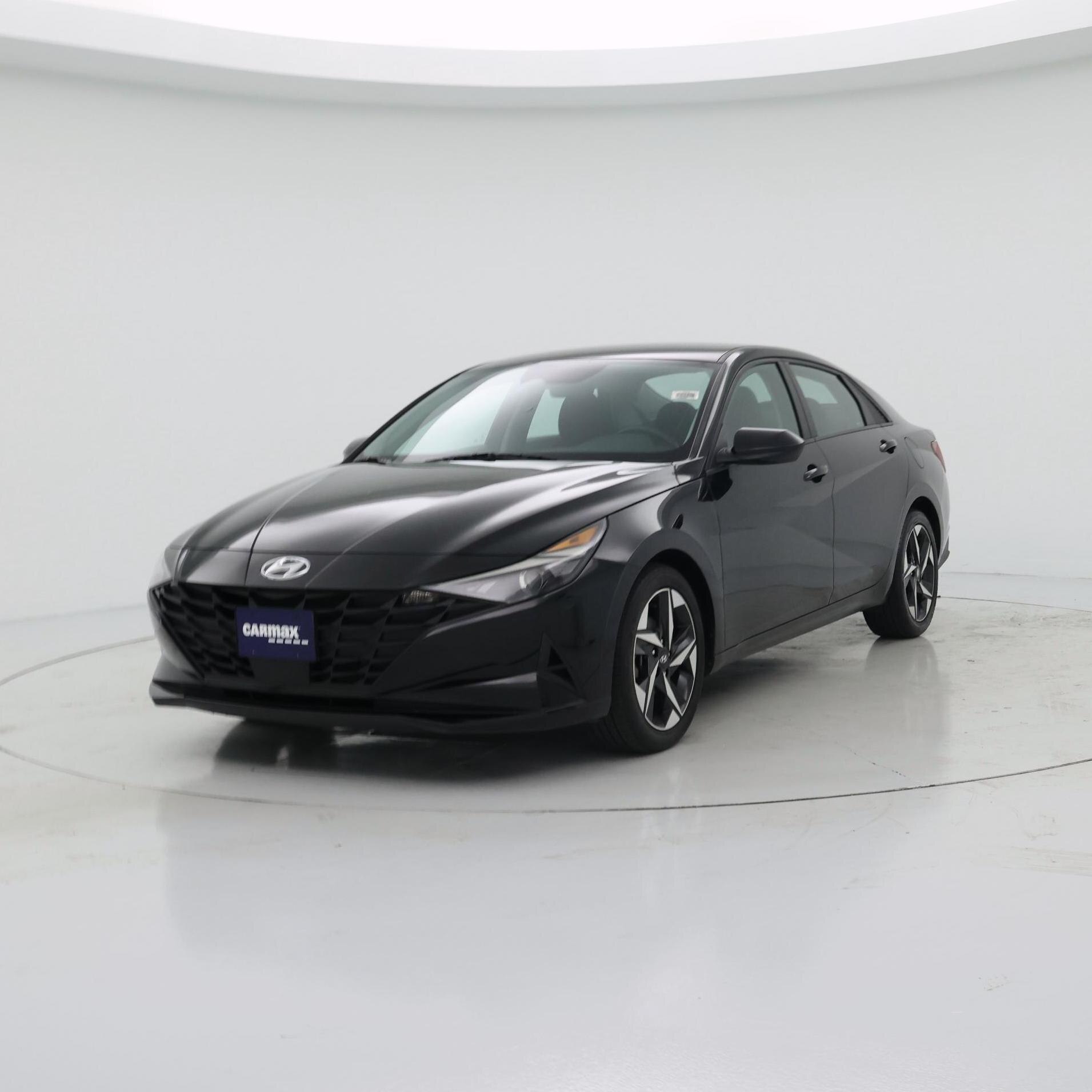 Thumbnail: 2023 Hyundai Elantra - 4