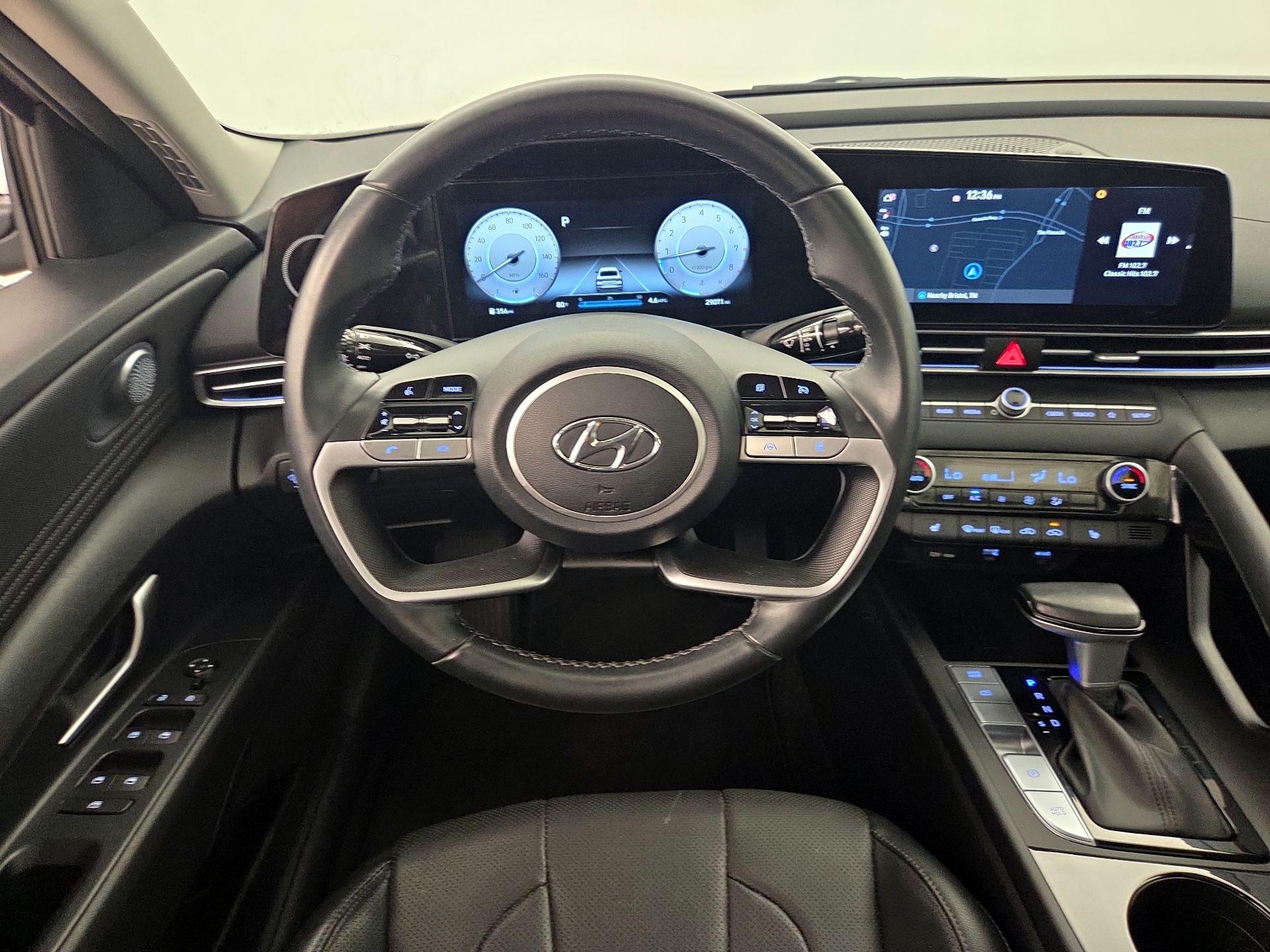 Thumbnail: 2023 Hyundai Elantra - 10