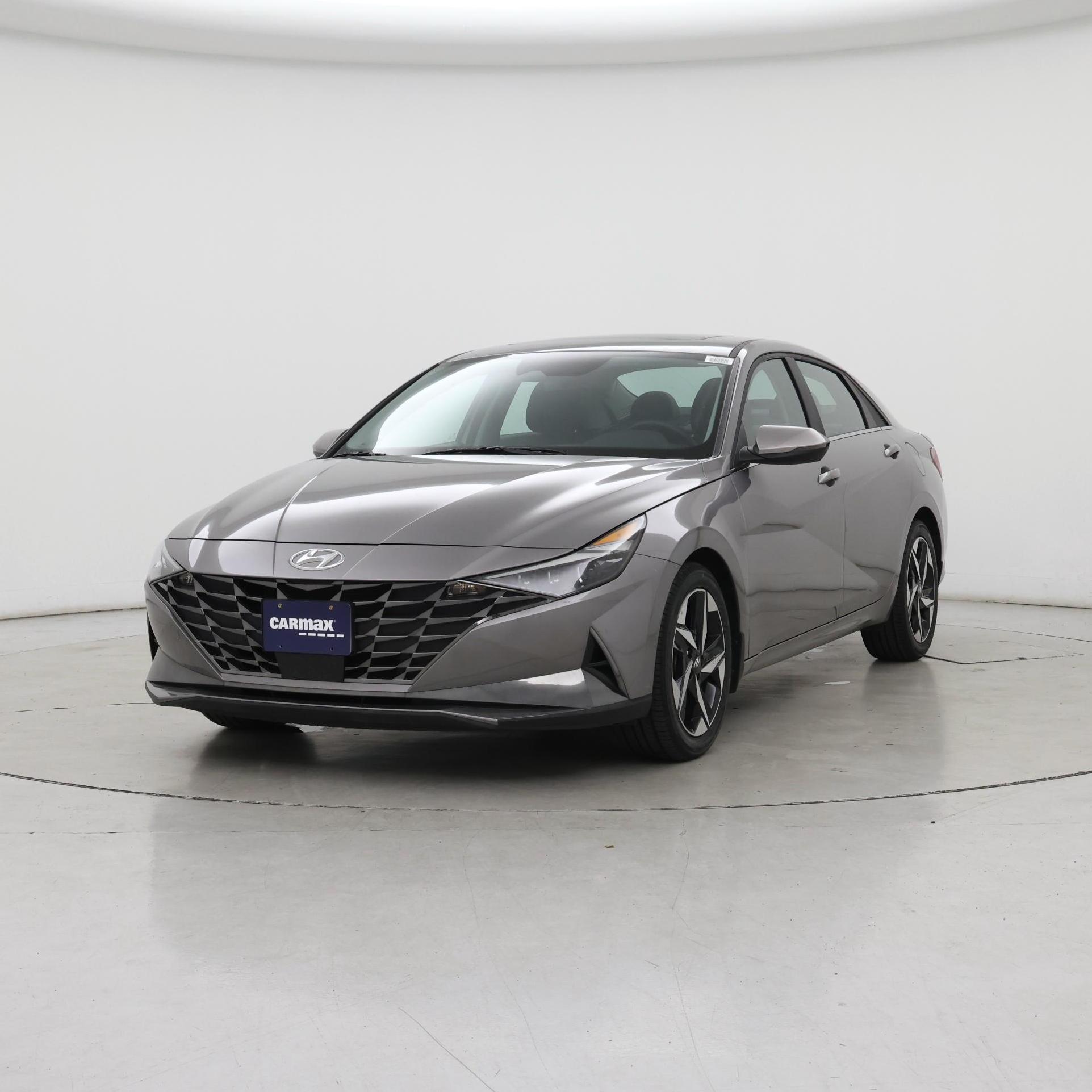 Thumbnail: 2023 Hyundai Elantra - 4