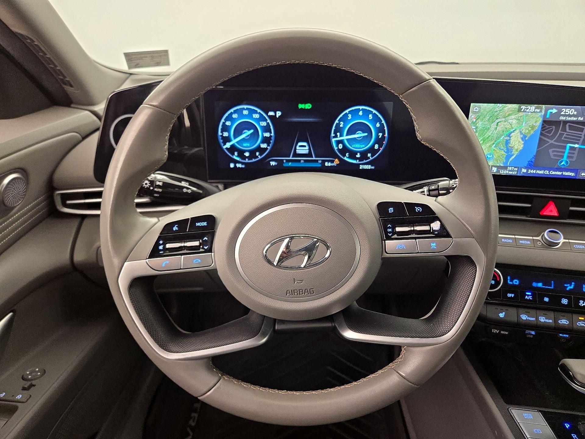 Thumbnail: 2023 Hyundai Elantra - 10