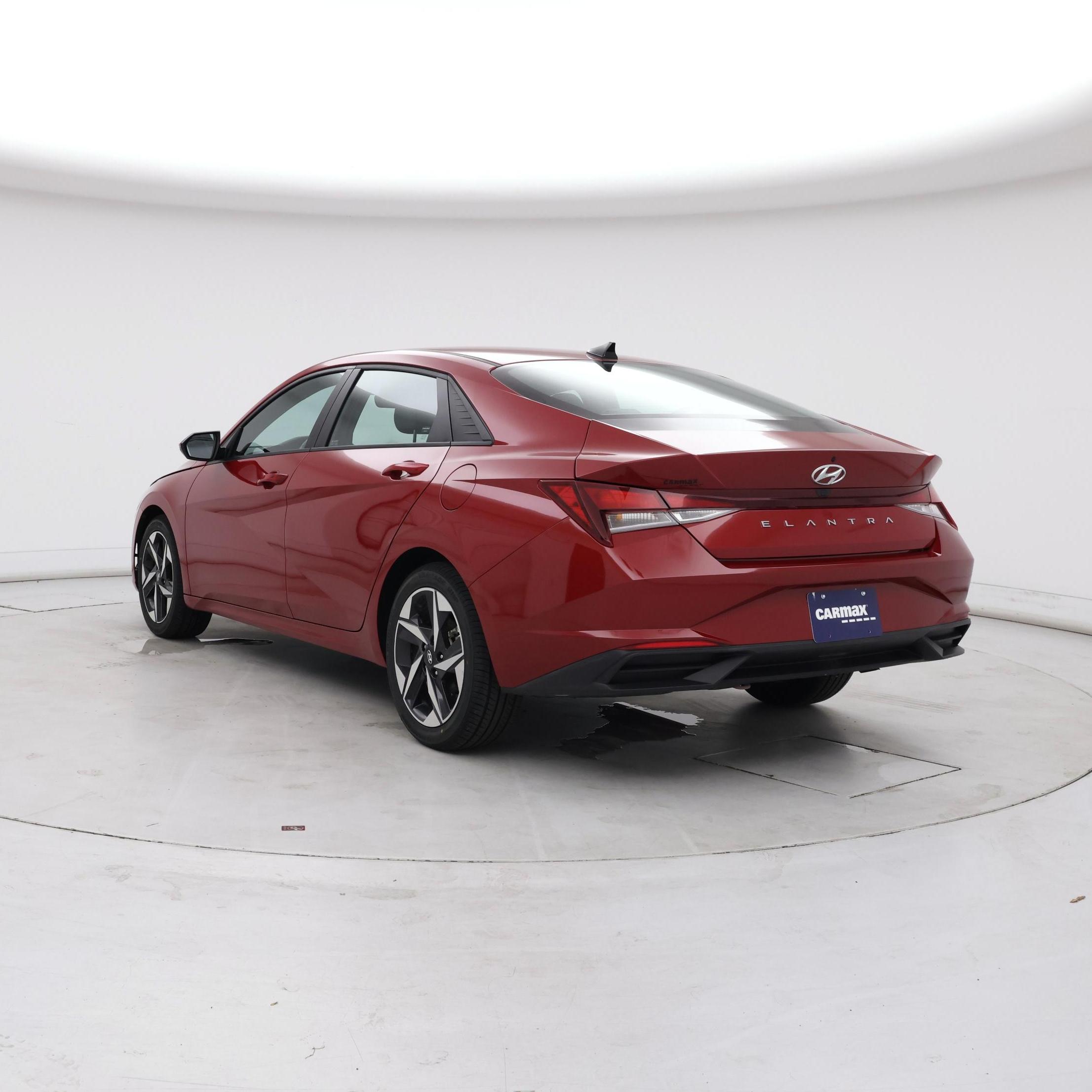 Thumbnail: 2023 Hyundai Elantra - 2