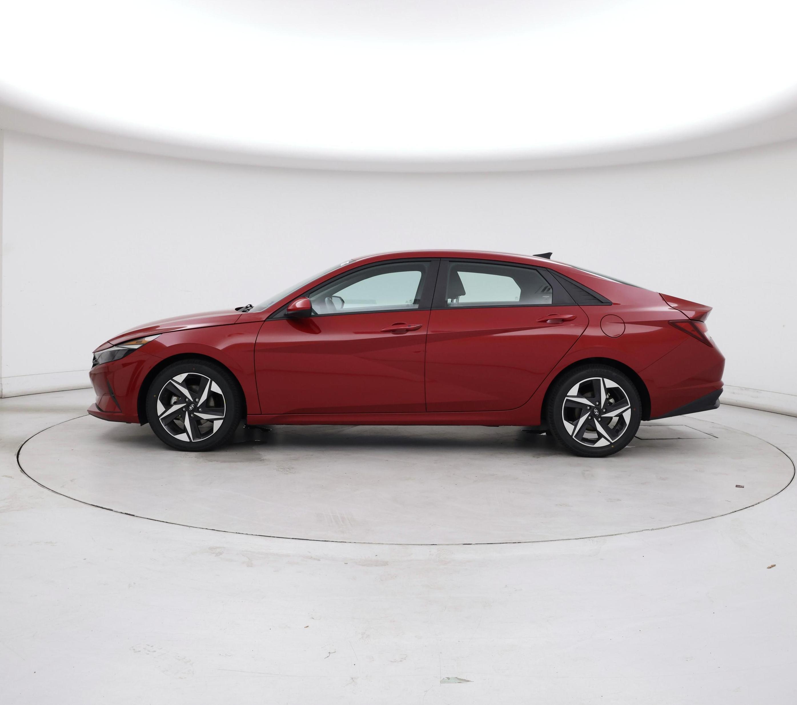 Thumbnail: 2023 Hyundai Elantra - 3